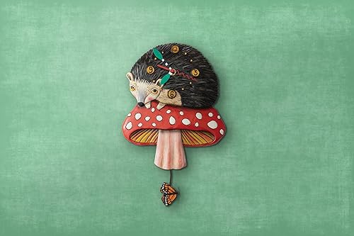 Miniatura 7 de Enesco Allen Designs Hank The Hedgehog - Reloj de pared con péndulo esculpido de hongo, 11.22 pulgadas, multicolor