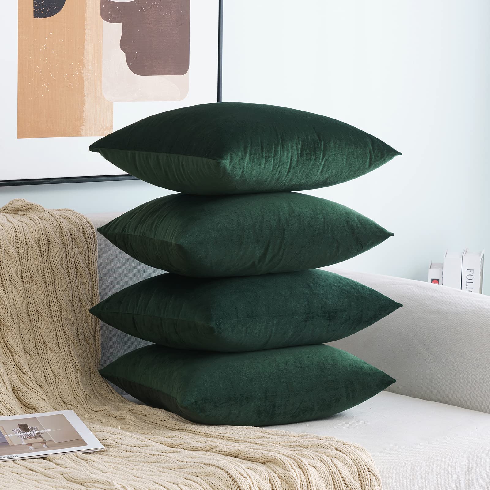 MIULEE Samt Kissenbezug 50x50 cm Kissenhülle Dunkelgrün 4er Set Sofakissen Samtkissen Dekorative Dekokissen Couchkissen Zierkissen Bezug Sofakissenbezug für Wohnzimmer Schlafzimmer Büro
