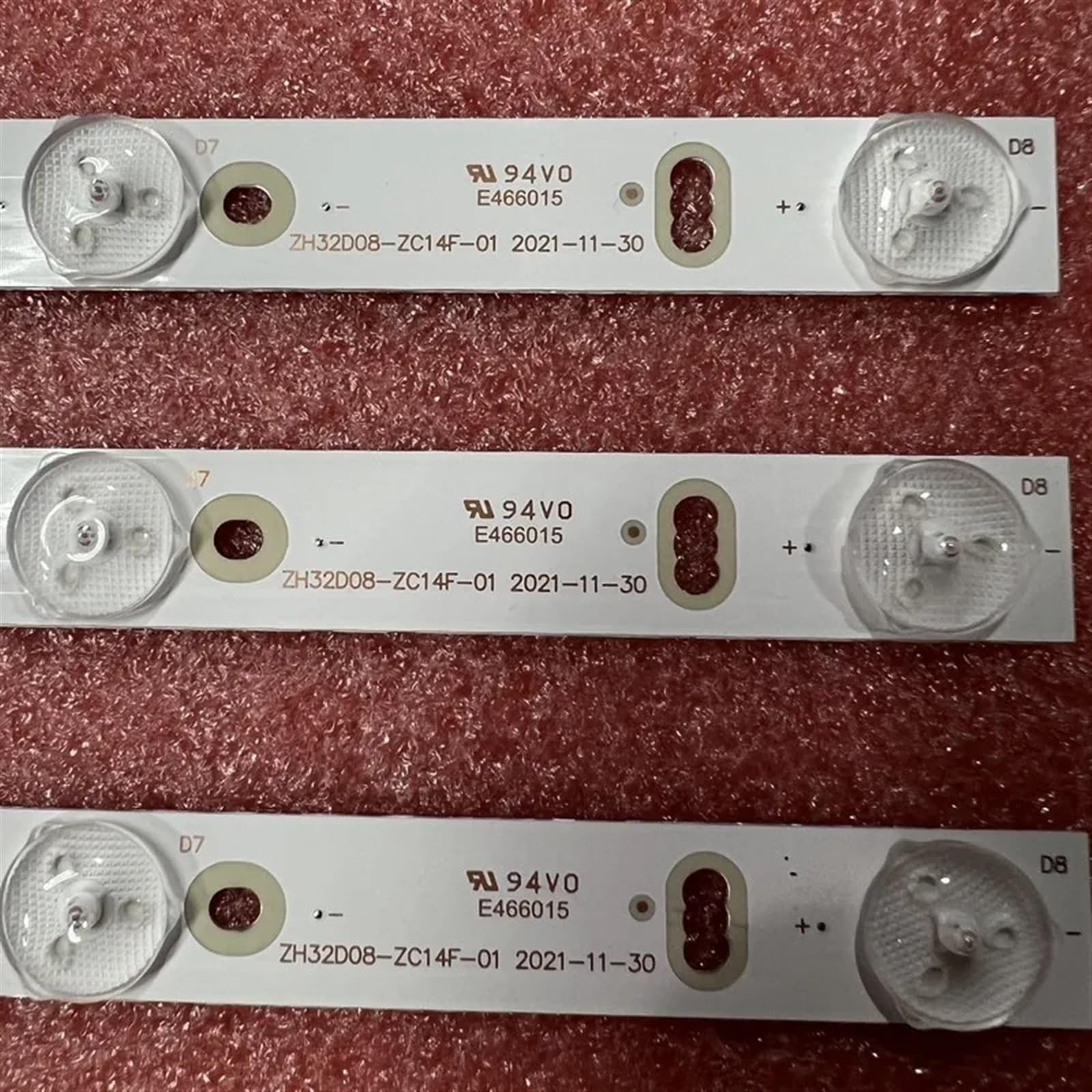 Strisce di retroilluminazione a LED 8LED compatibili for TV 32W2353RB 32E2533DG 32E2553DG U320DH01 TV V32B5000EH MX315D08 ZH32D08-ZC14F-01(30pcs for 10 TV)