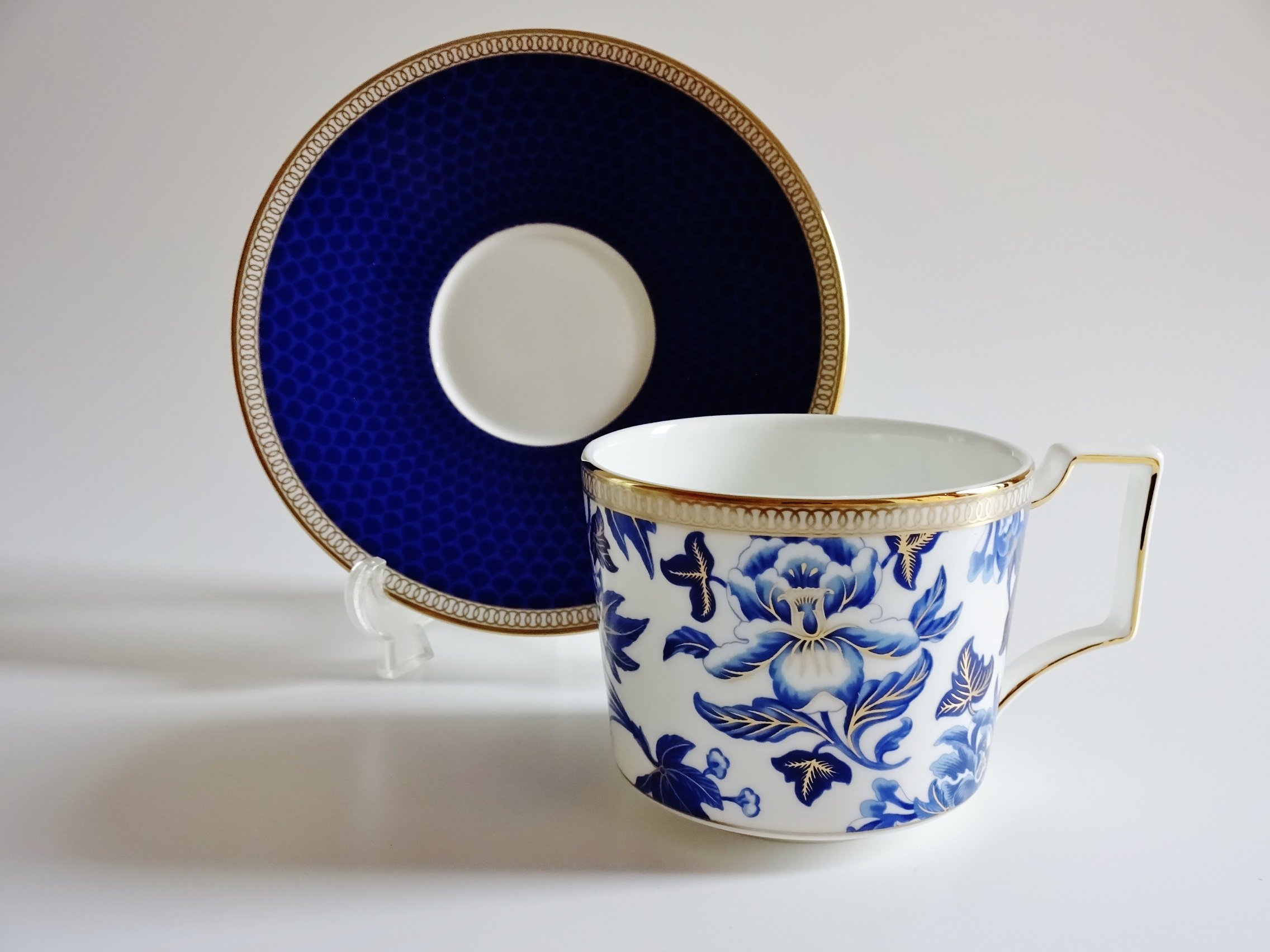 Amazon｜ウェッジウッド(Wedgwood) ハイビスカス ティー カップ