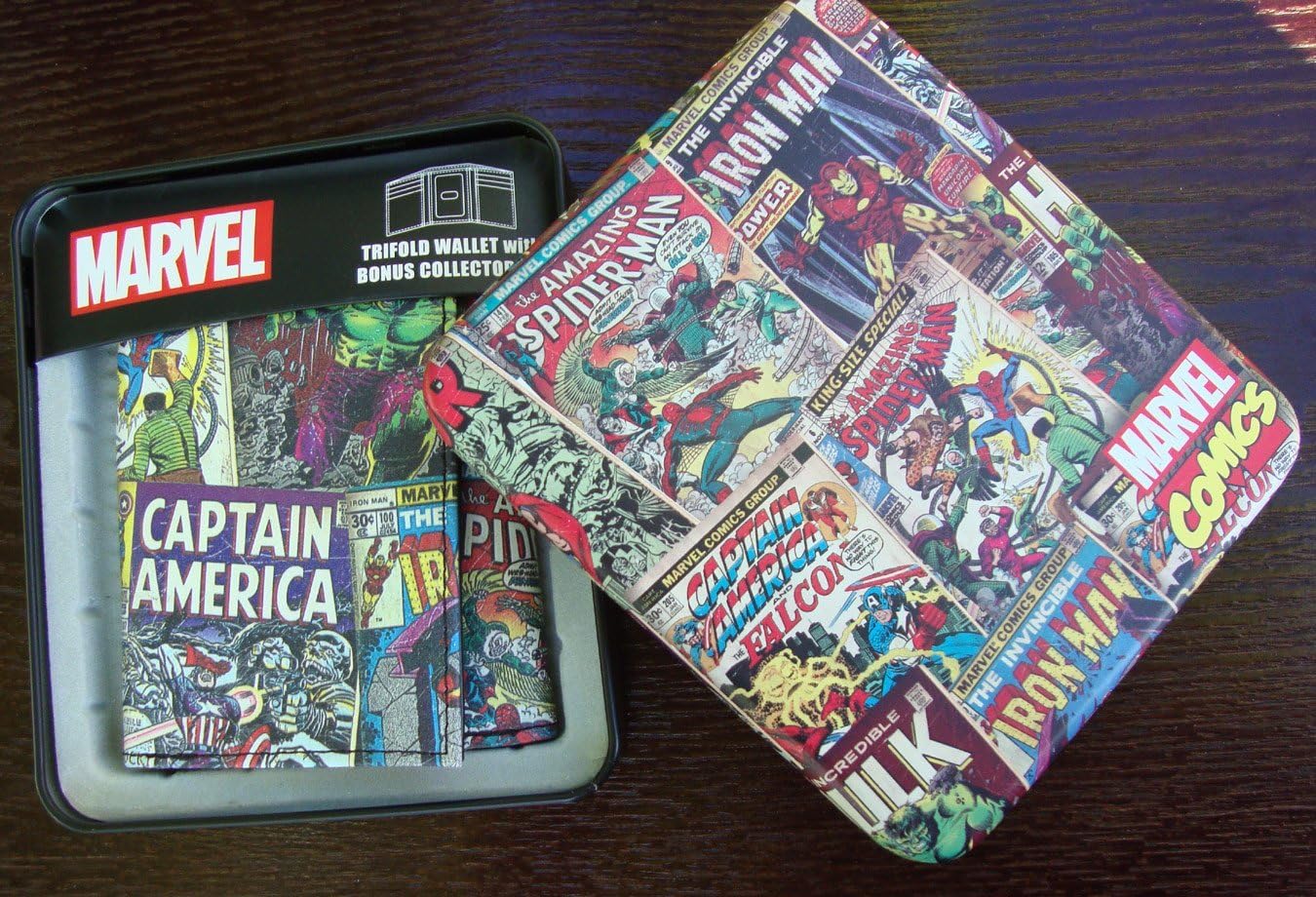 Marvel Comics Trifold Wallet Vintage Comic Art Stamped! W/ Metal Tin Case Box Captain America,Thor And Iron Man,Hulk]