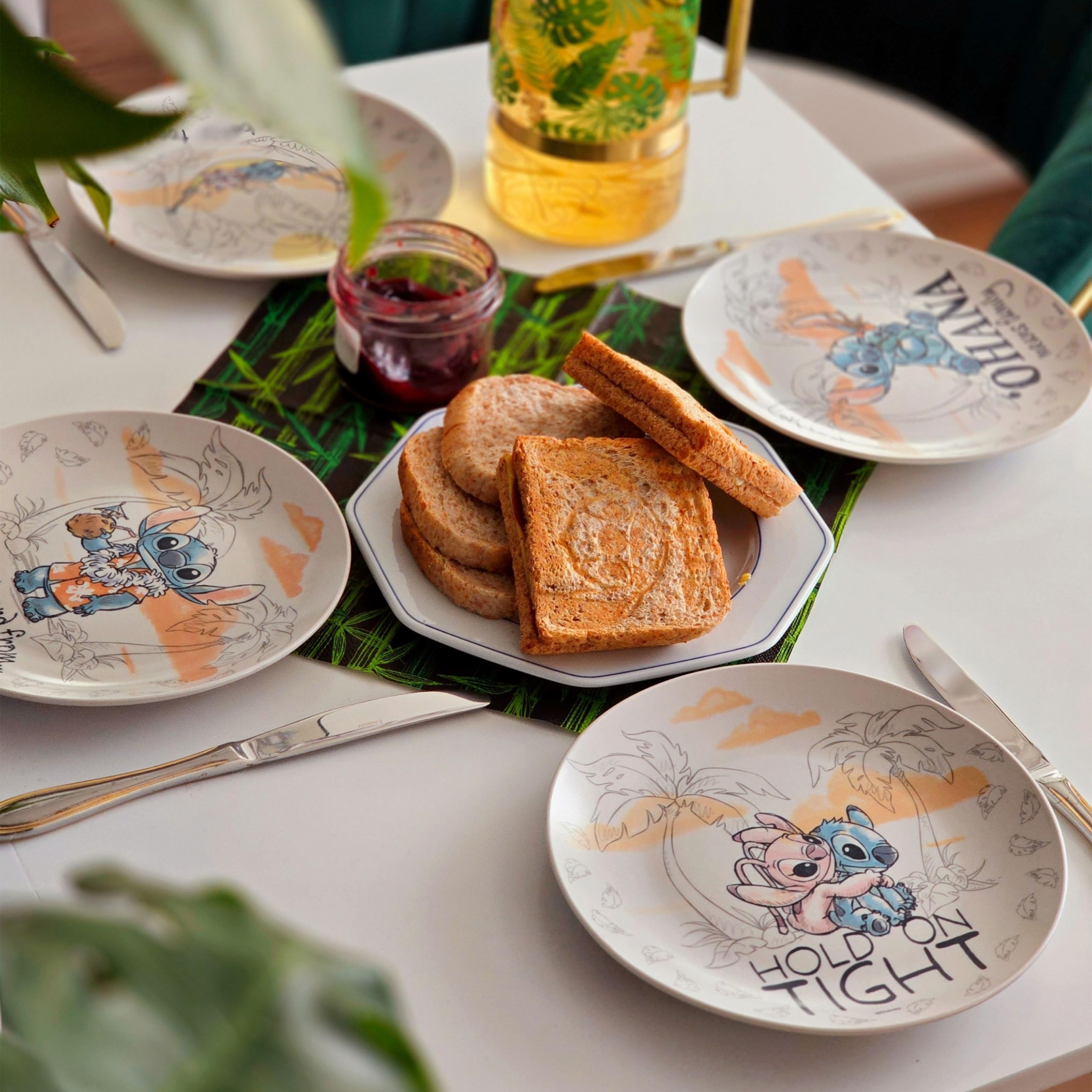 Elbenwald Lot d'assiettes – Différents motifs Le Seigneur des Anneaux, Lilo & Stitch et Star Wars en céramique (Lilo & Stitch)