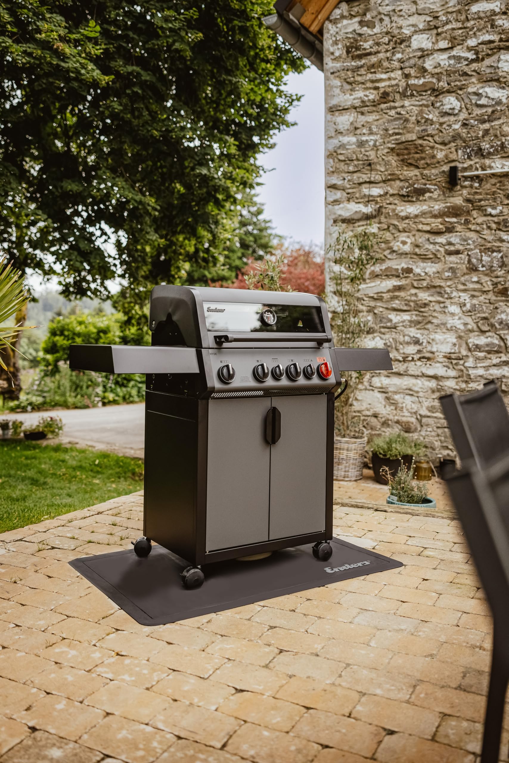 ENDERS - Barbecue Hyde 4-6 brûleurs dont 1 Turbo Zone - 1 brûleur arrière infrarouge - 1 brûleur latéral - SWITCH GRID - 19,4 kW