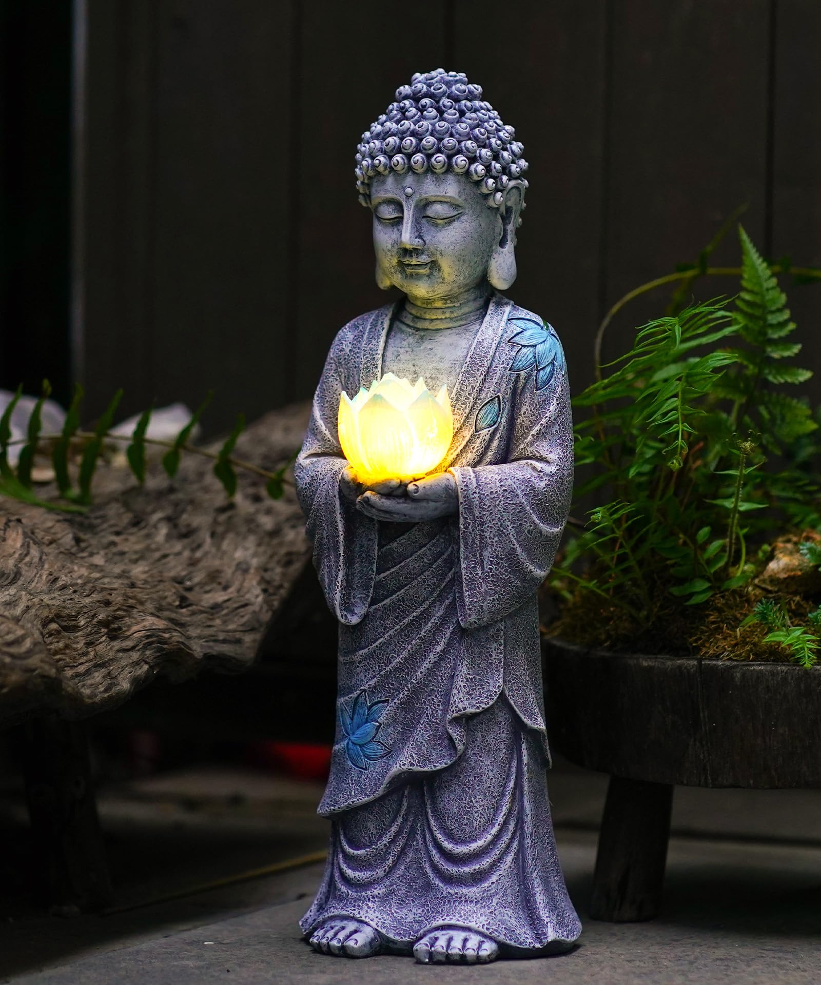 Yeomoo Statua di Buddha in piedi con luce solare LED loto, decorazione da giardino, resistente alle intemperie, decorazione per giardino, soggiorno, Feng Shui, spirituale, regalo per donne, mamma e