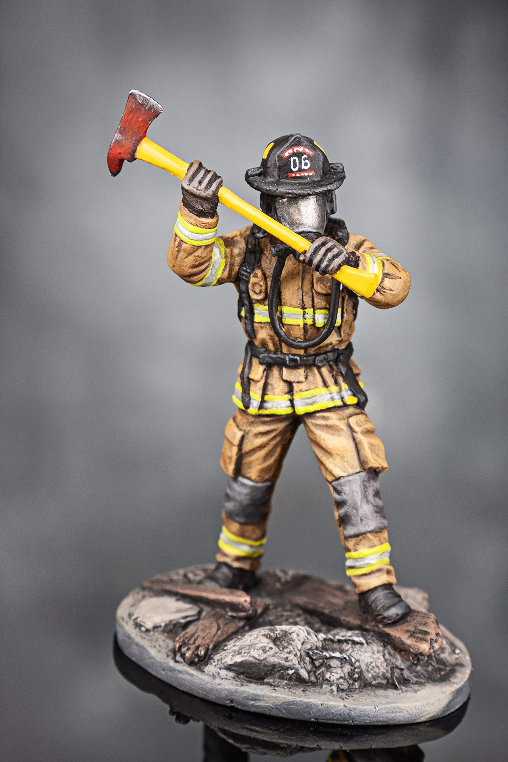 消防士フィギュア 71ujRAGA6hL._SY200_QL15_.jpg