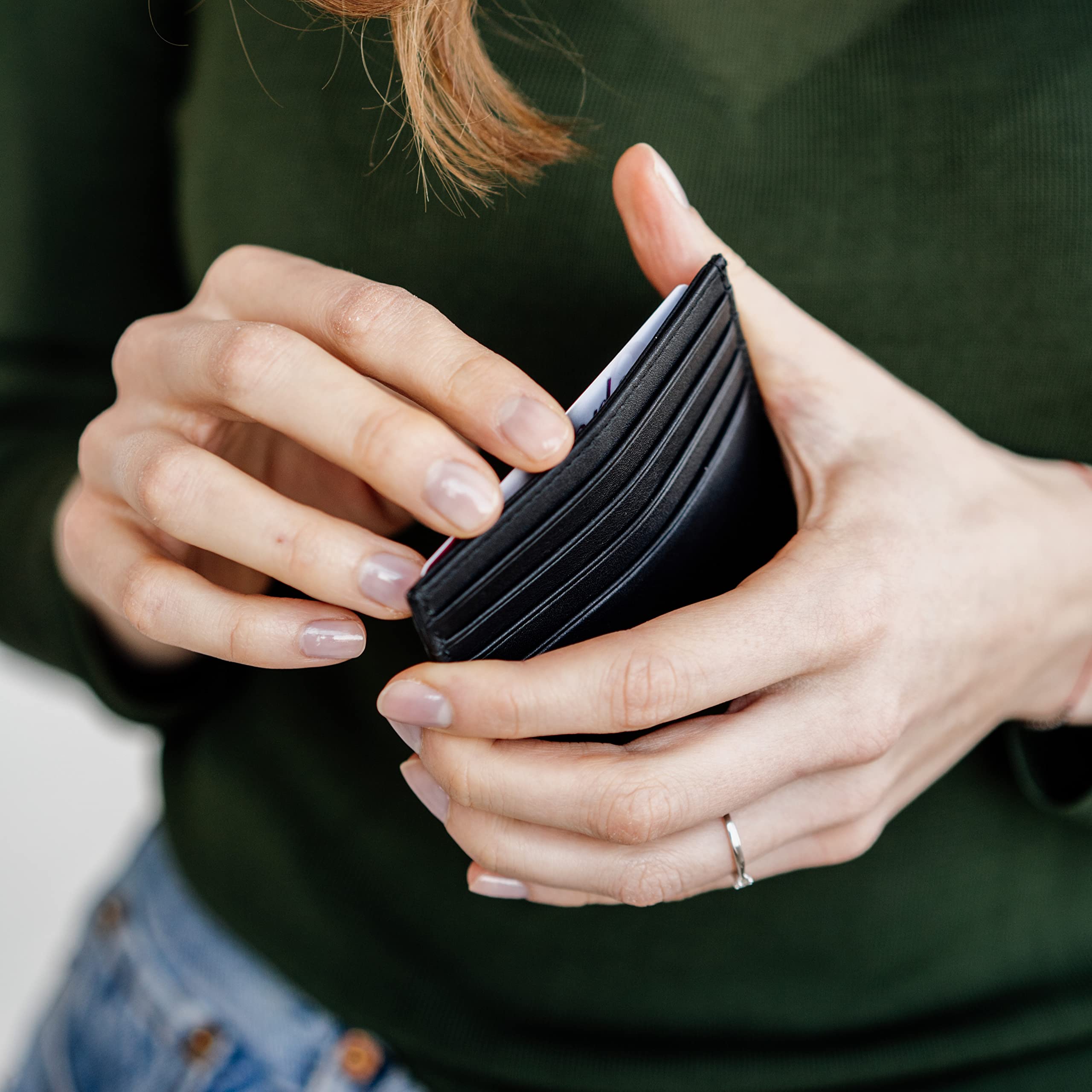 Berliner Bags Porta Carte Pelle Uomo Donna, Portacarte Slim Compatto con Protezione RFID, Porta Tessere 8 Carte – Nero