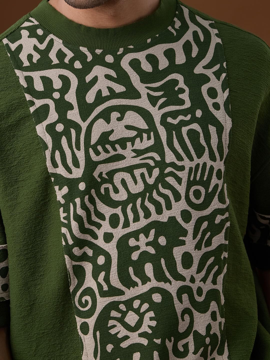 The Souled Store Nomad: Stone Carving Uomini e Ragazzi Maniche Corte Girocollo Oliva Stampa Grafica Casual Spalla goccia Streetwear Trendy Cotone Super Oversize T-Shirt