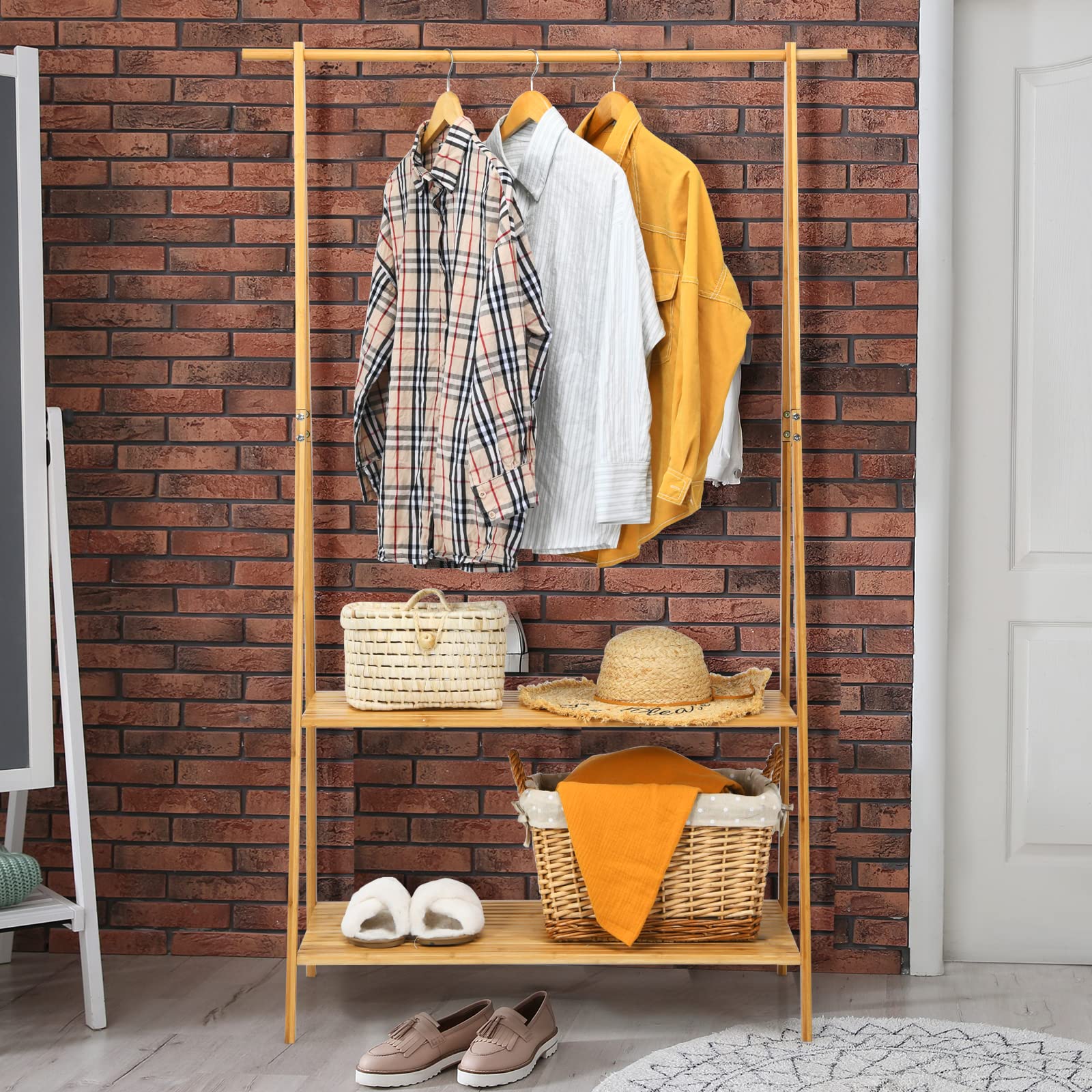 GOPLUS Perchero de Bambú con Estantería de 2 Niveles | Burro de Pie para Colgar Ropa, para Entrada, Dormitorio, Pasillo, 101 x 45 x 160 cm, Natural