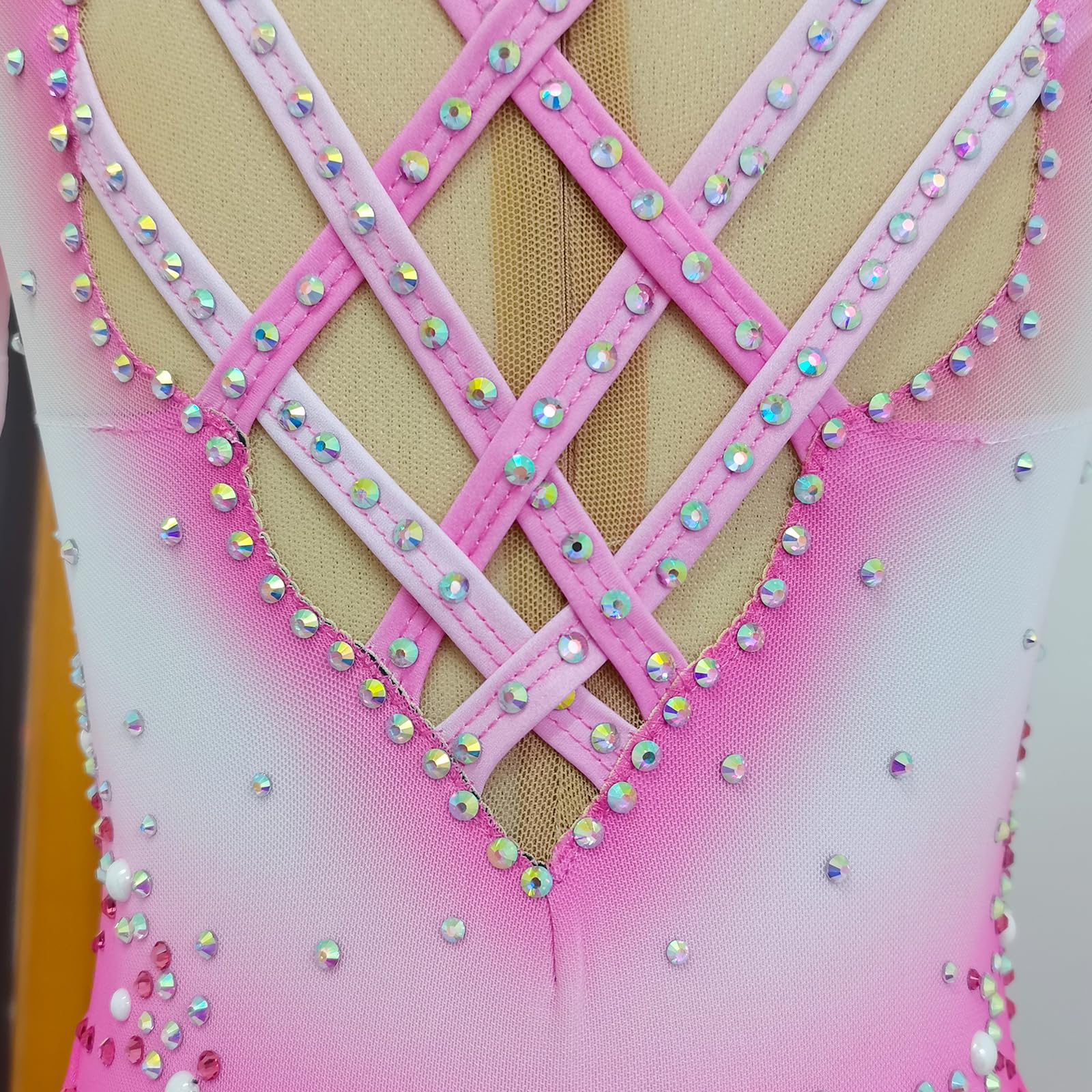 LIUHUO Robe de patinage artistique à manches longues pour fille faite à la main