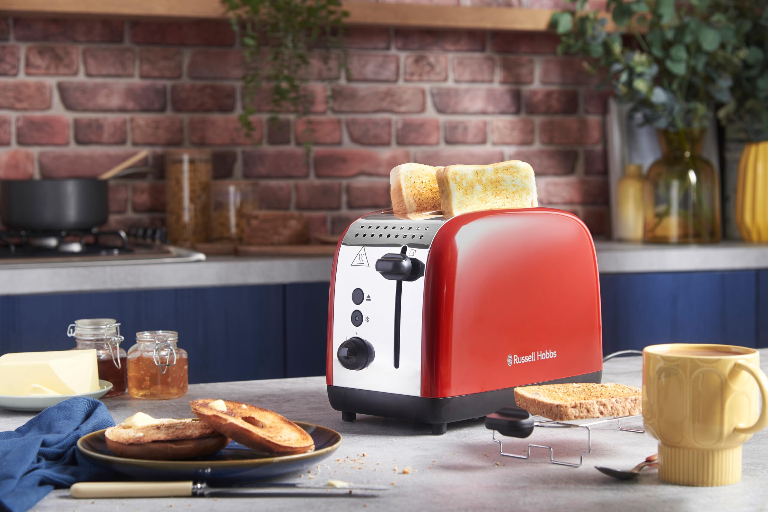 Russell Hobbs Frühstücksset Colours+ Rot: Kaffeemaschine, Wasserkocher 1,7l 2400W, Toaster 2 Scheiben