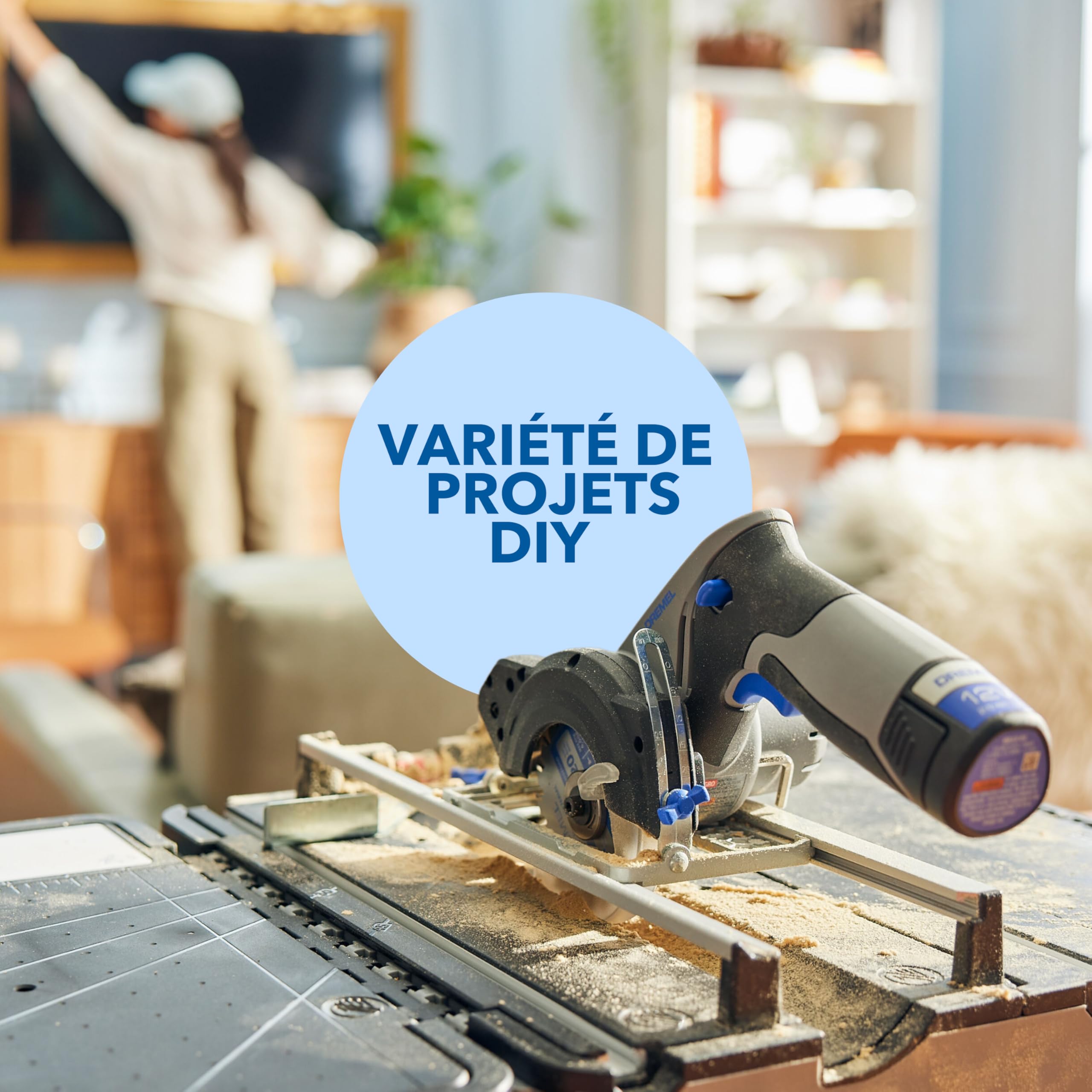 Dremel Blueprint 12V Station de Sciage Portative avec 1x Scie compacte sans fil 12V, 1x Station de sciage, 1x lame multi-matériaux, 1x guide de coupe, 2x Serre-joints