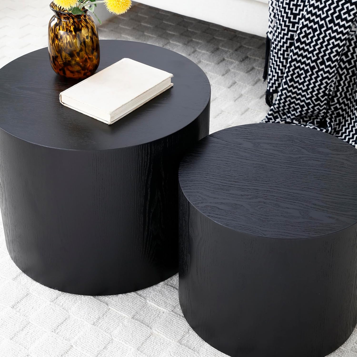 Round Nesting Coffee Table Set of 2, Modern Wood Drum Circle Side Table Small Minimalist Unique Tea End Table for Living Room, Apartment, No Assembly Required, 18.9" &14.9", Black