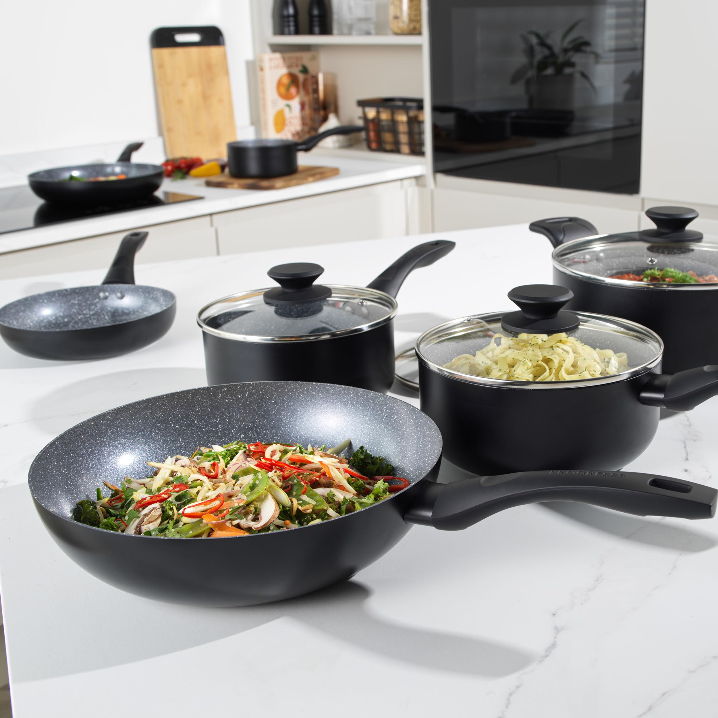 Progress BW12909EU7 Cerámica de Mármol 20 cm Cazo con Tapa – Taza de Cocina Antiadherente con Revestimiento de Mármol Metálico Cerámica, Inducción Adecuada, Aluminio Prensado Ligero