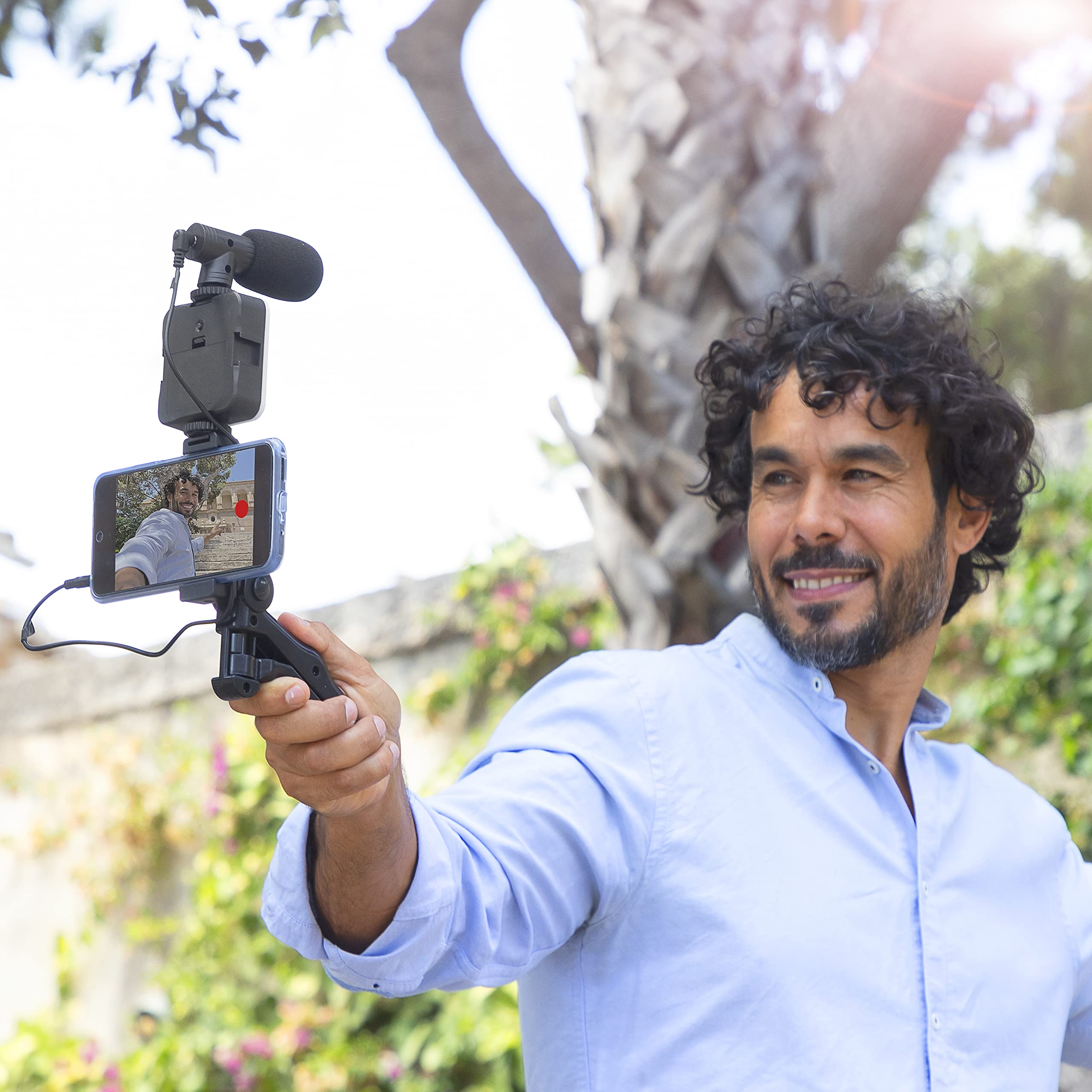 InnovaGoods® Kit de vlogging (6 piezas), tripode para movil graba vídeos de forma profesional, con aro de luz LED, micrófono y mando, ideal para vloggers, YouTubers y creadores de contenido.
