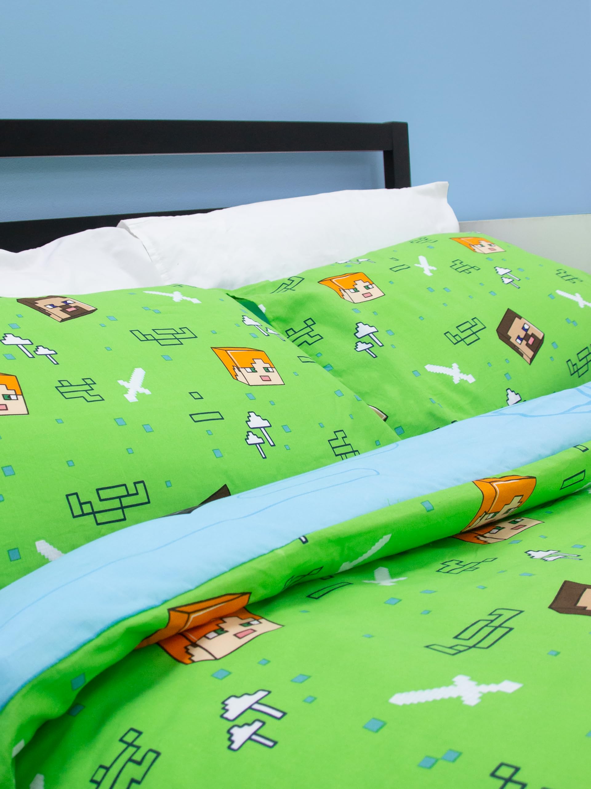 Set copripiumino matrimoniale ufficiale del film Minecraft di Character World | Biancheria da letto reversibile a 2 lati con design Levels e federe abbinate | Set letto matrimoniale