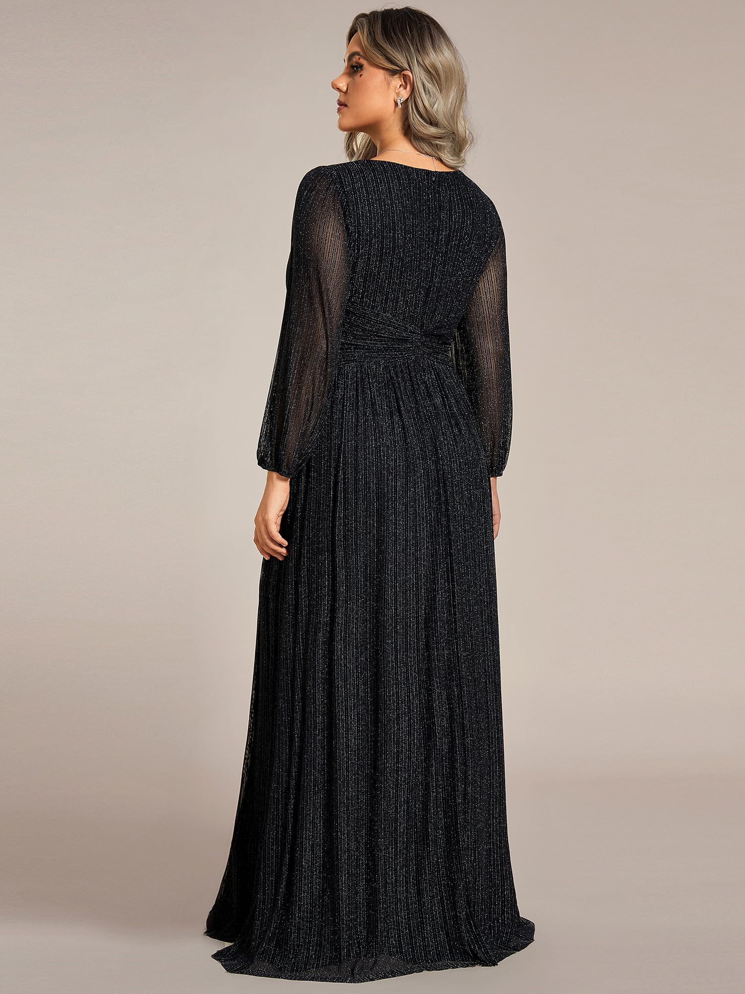 Ever-Pretty Robe de soirée formelle plissée à manches longues et col en V pour femme, taille empire, longueur au sol, grande taille