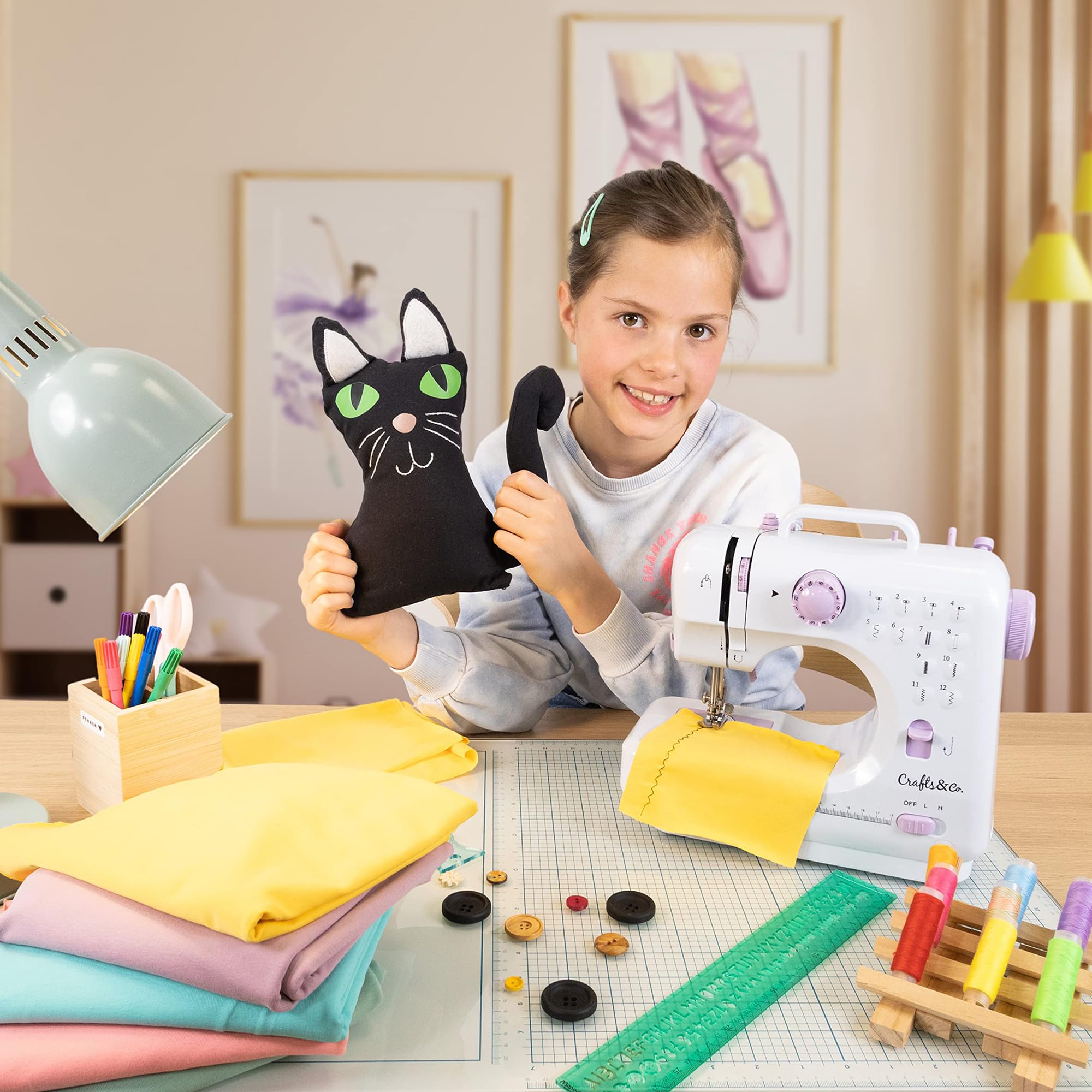 Mini Nähmaschine - 12 Stichmuster tragbare elektrische Nähmaschine mit Eingebautem LED-Licht und Fußpedal, Doppellinien-Rückwärtsstich Multifunktionsnähmaschine für Kinder und Anfänger