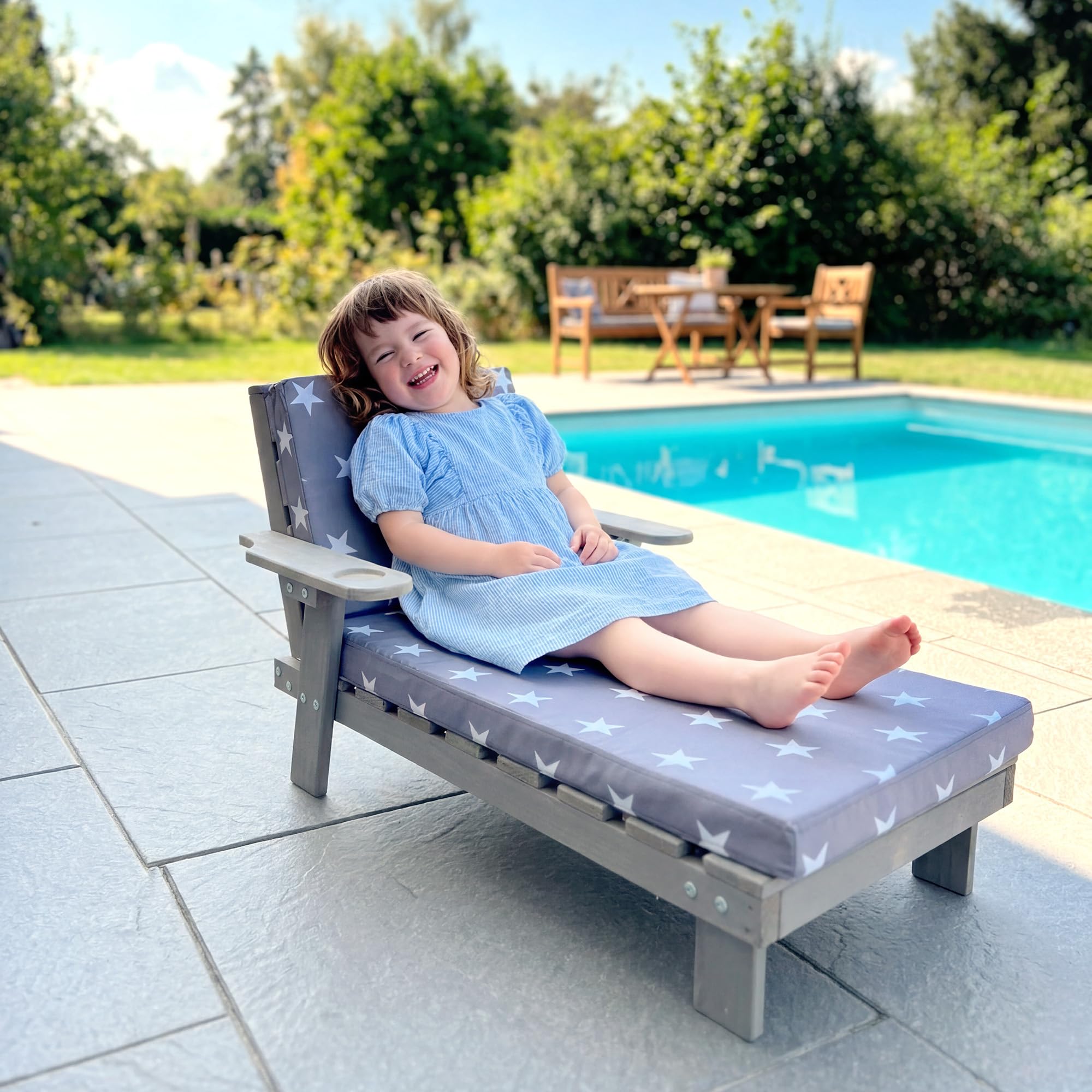 roba Sdraio per Bambini con Cuscini Little Stars - per Esterno, Giardino, Terrazza, all'Aria Aperta - Resistente alle Intemperie - con Portabicchieri - Certificato FSC - Legno Laccato Grigio