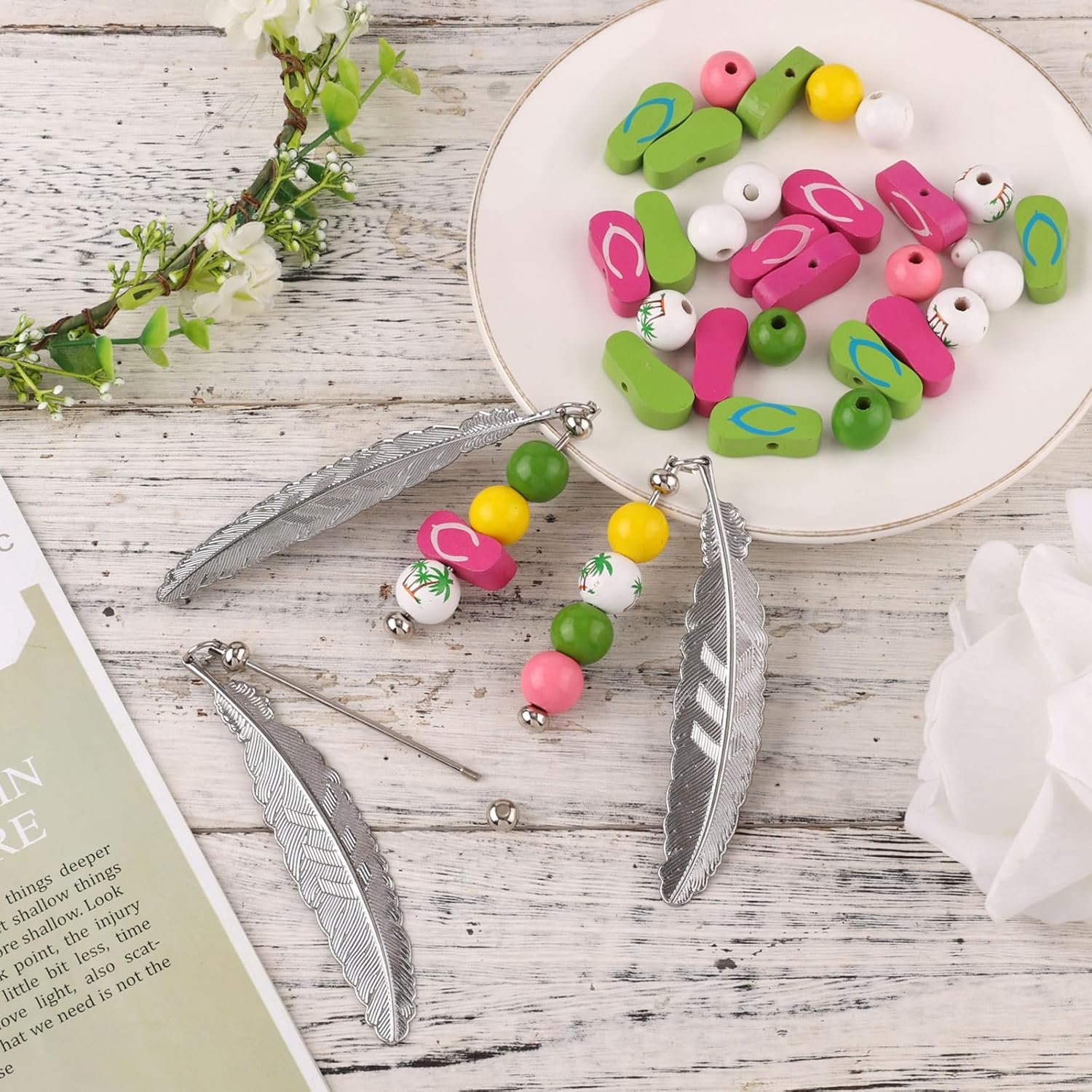 30pcs DIY Beadable Bookmarks, Metal Blank Bar with Feather Pendant Beaded Page Holder Book Mark Craft Making Kit Jewelry Charm Gift for Book Lovers Readers Teacher Student (Silver)