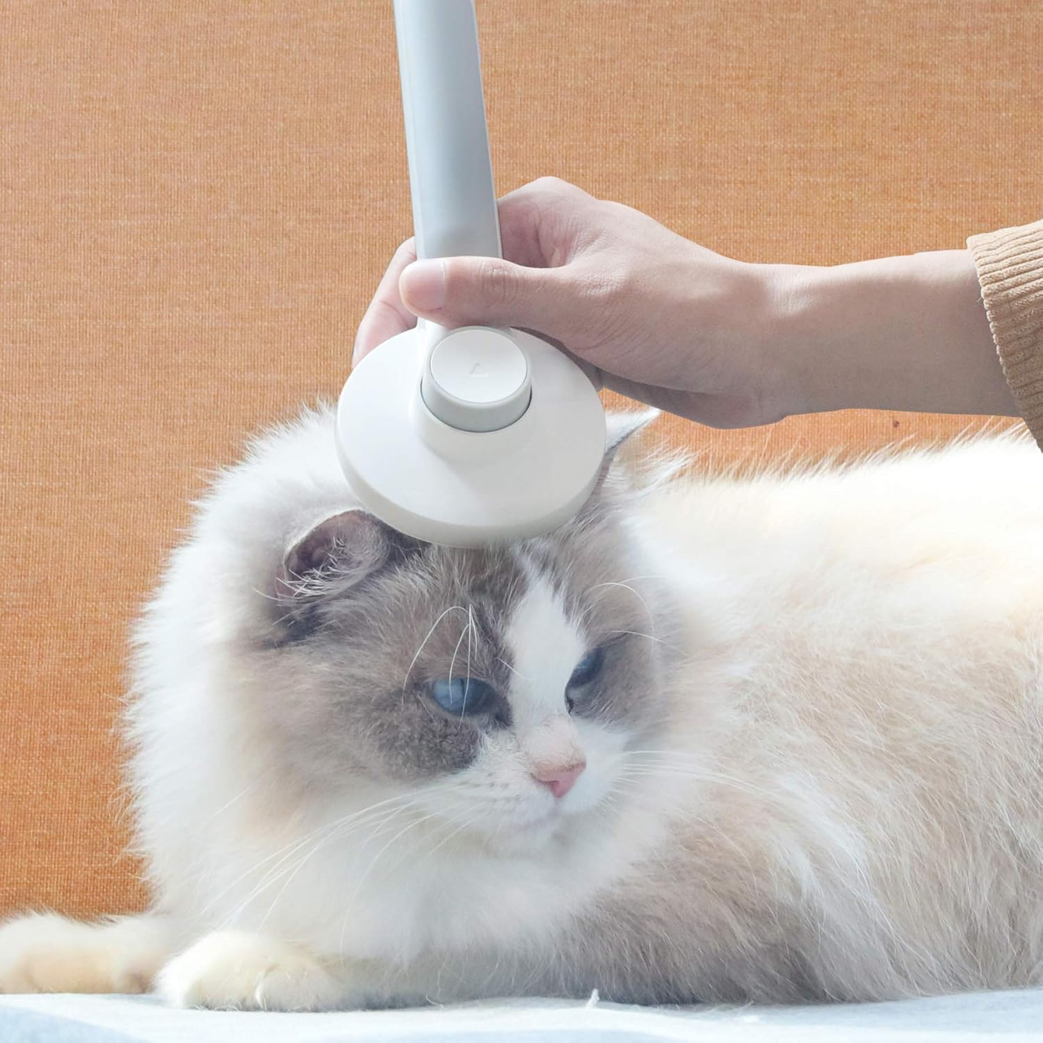 HUAWIND Self Cleaning Pet Grooming Brush, Deshedding Tools for Dogs & Cats Effectively Reduces Shedding by up to 95%, Gentle Pet Shedding Tools