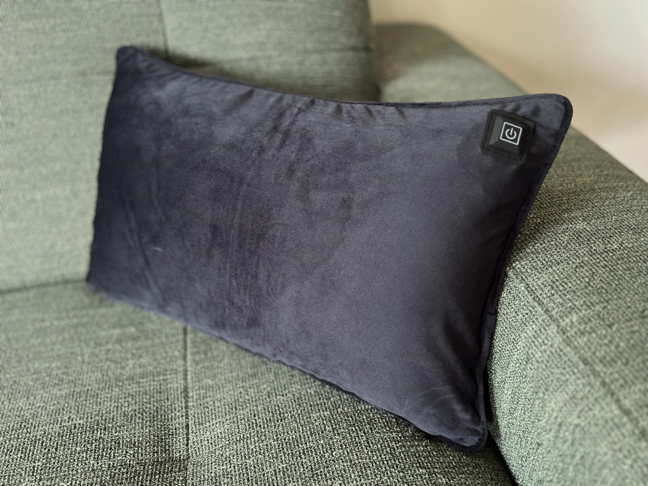 Infrarot-Heizkissen mit Warmpi Powerbank – Samt 30×50 cm – Flexibel einsetzbar, kabellos & mit Kabel verwendbar (Schwarz)