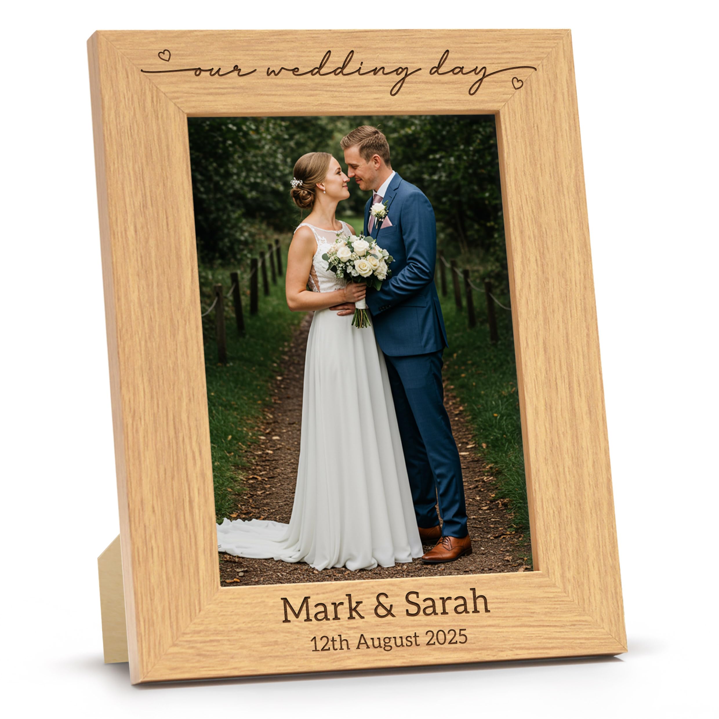 Beecreative Personalised Our Wedding Day Photo Frame - 6x4 7x5 Engraved Wooden Picture Frame - Custom Wedding Gifts For Bride and Groom