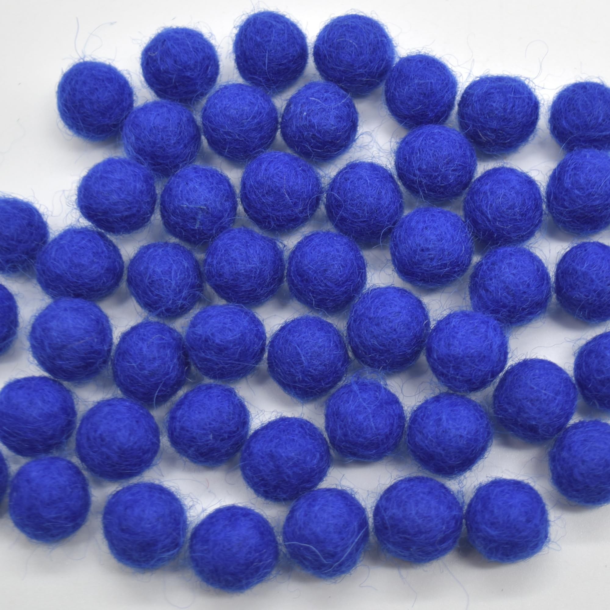 Oriental Direct based in Yorkshire 100% Wool Felt Balls - 50 Felt Balls - 1cm - Medium Blue