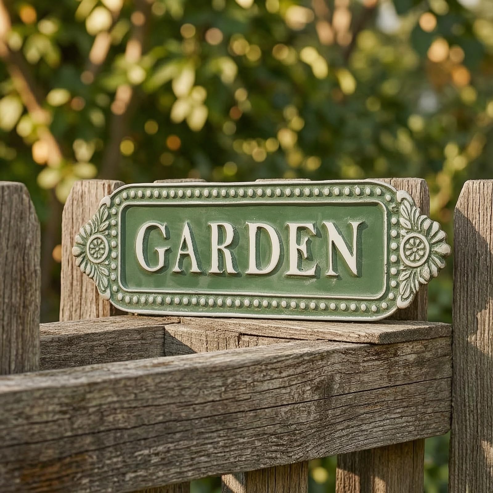 Cartello con Scritta Garden Intagliato Insegna Rustica da Appendere Shabby Chic Cartello in Legno per Giardino, Balcone