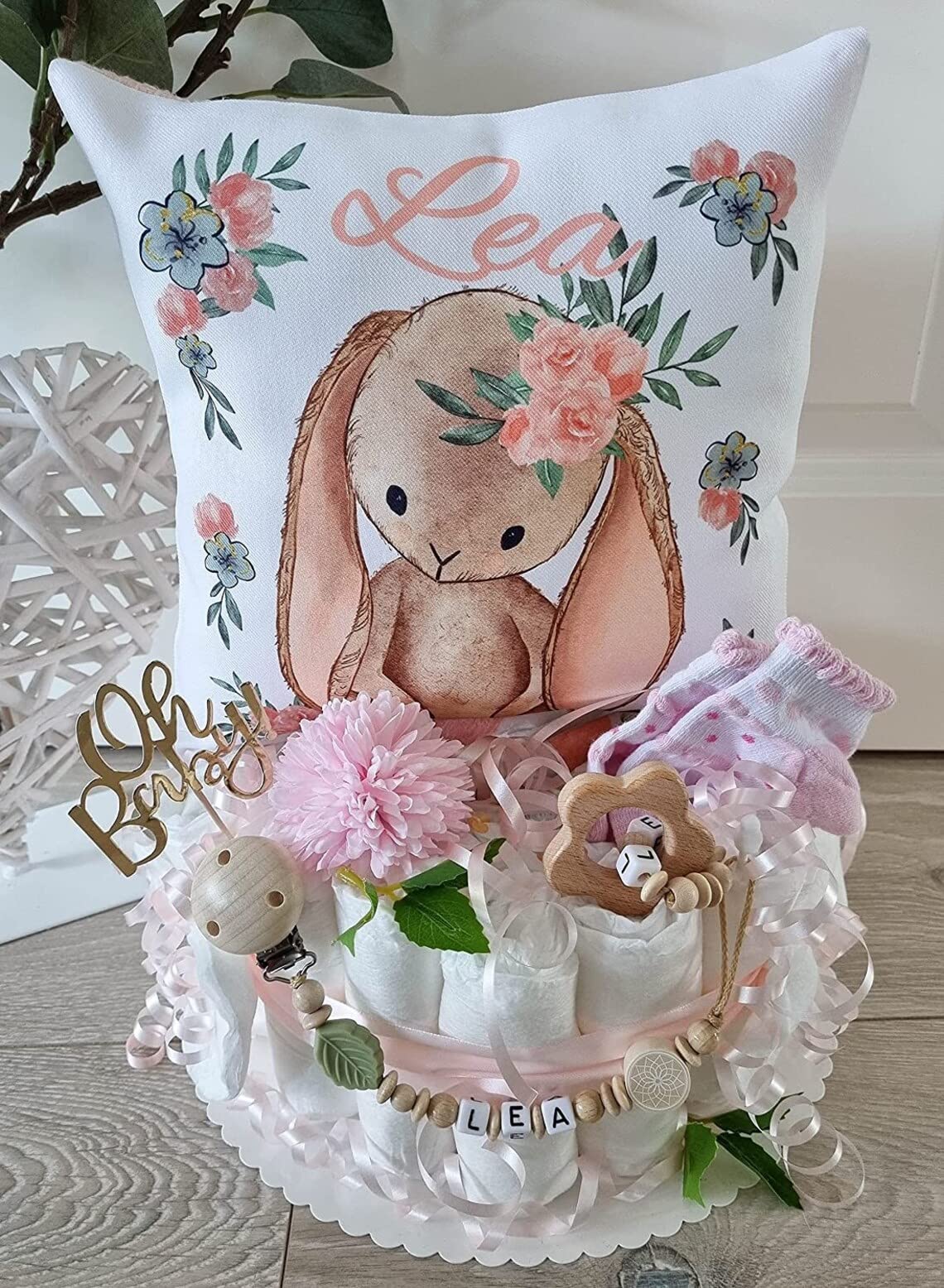 Windeltorte mit Name - Kuschelkissen Hase I Geschenk, Babyparty, Geburt oder Taufe + gratis Grußkärtchen