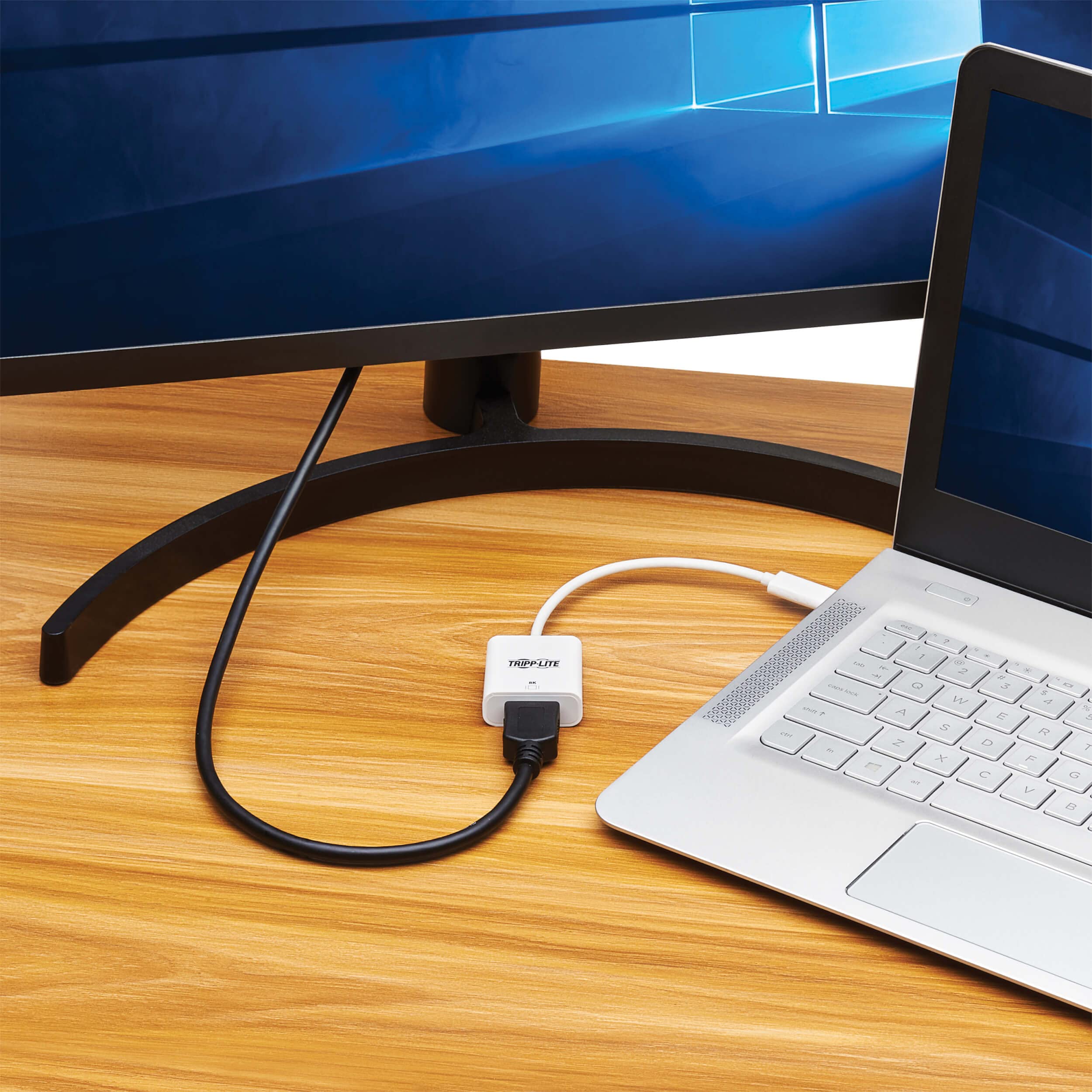 Tripp Lite Adattatore da USB-C a HDMI, 8K a 30Hz, cavo da 6", compatibile con Windows e Mac, da maschio a femmina, HDR 4:4:4, HDCP 2.3, plug-and-play, nessun software necessario, bianco, 1 anno di
