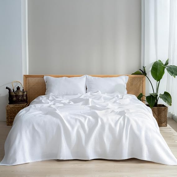 Waffle Desenli Pike Yatak Örtüsü Beyaz, Tek Kişilik Pike 160x230 cm, 100% Pamuk, Hafif 4 Mevsim Kullanım