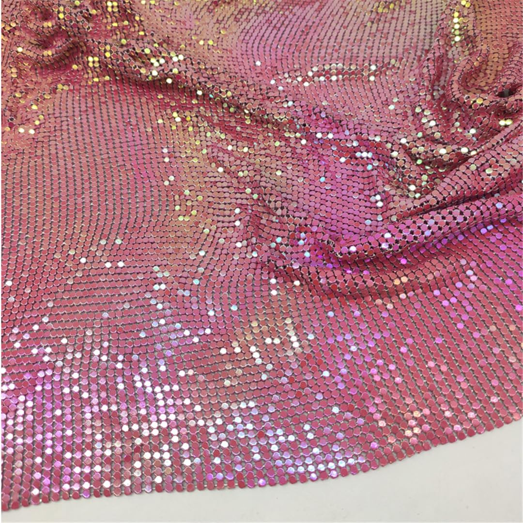 Tissu en maille à paillettes métal rouge irisé d'aluminium haute couture