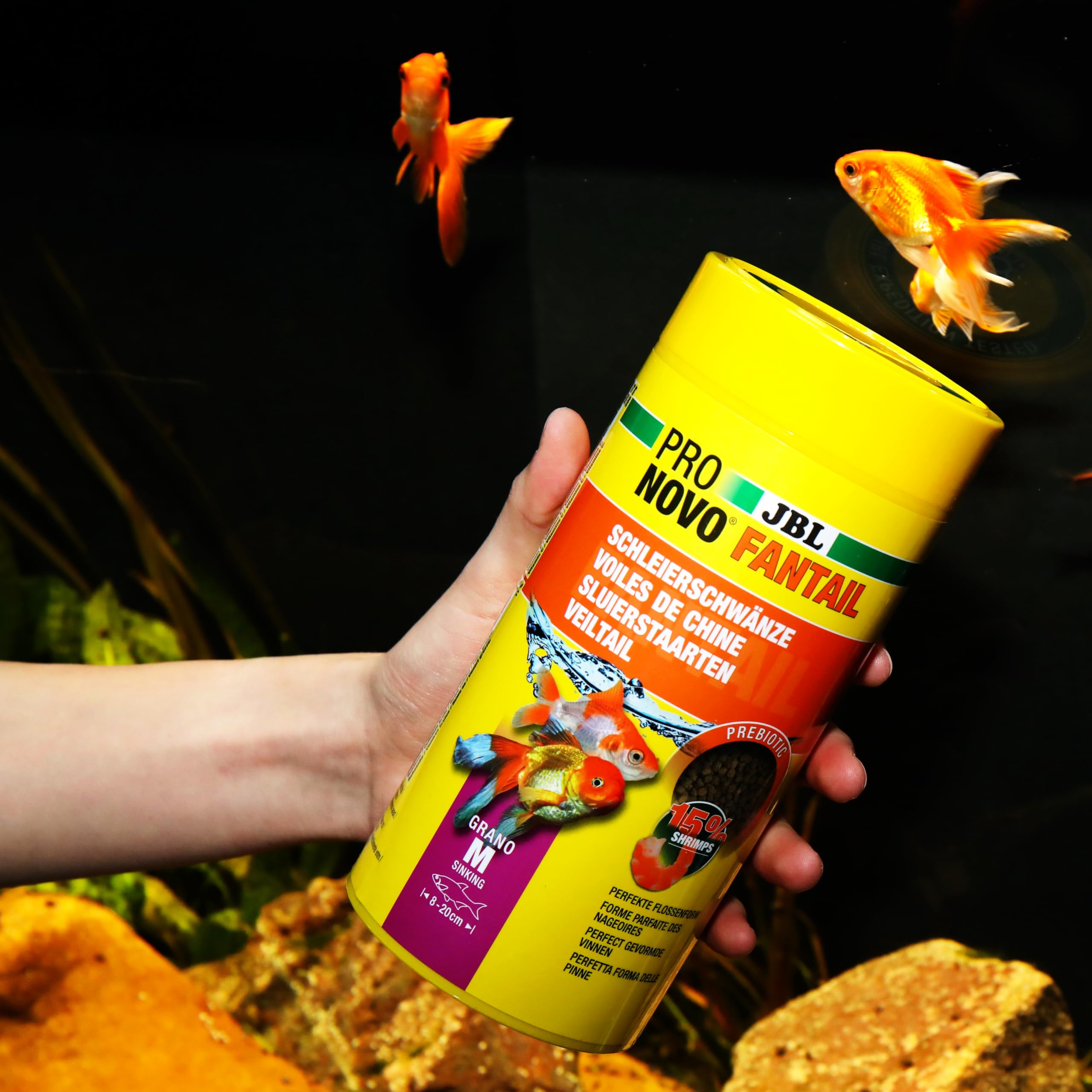 JBL PRONOVO FANTAIL GRANO, Aliment de Base pour Voiles de Chine et autres Variétés d’élevage de Poissons Rouges de 8-20 cm, Granulés pour Poissons, Doseur à Clic, taille M, 1 L