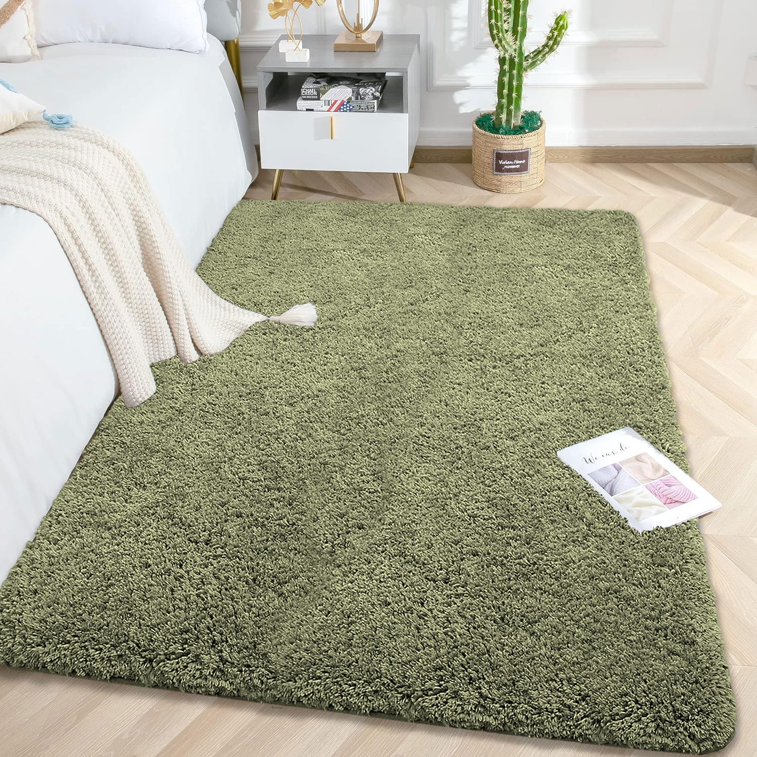 LUXE HOME INTERNATIONAL Carpet Super Soft Anti Slip Vegas Rectangular Rugs for Bedroom,Livingroom(Green,4X6 Feet)