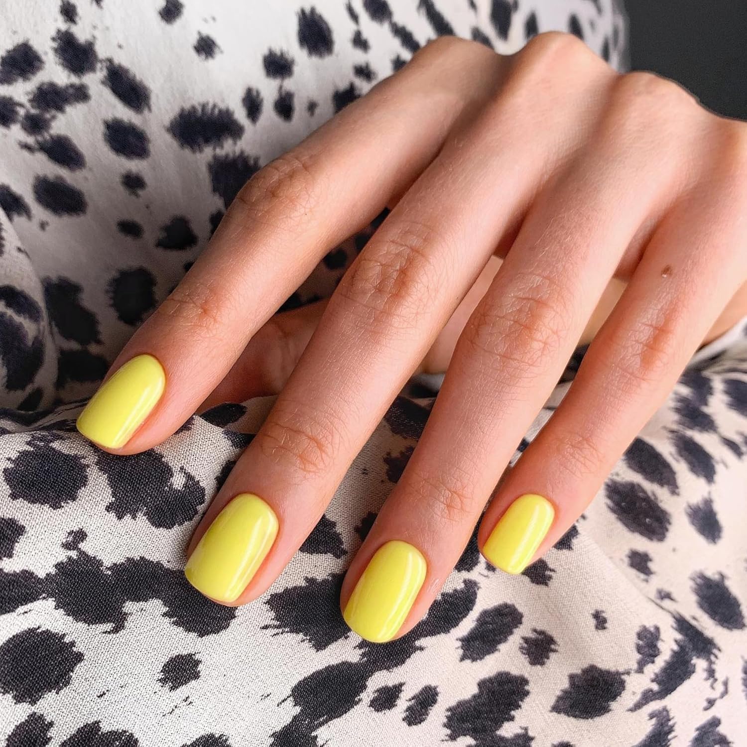 SXVME Yellow Press on Nails Short Square Acrylic Short False Nails Coffin Natural Acrylic Fake Nails Set Elegant Solid Color Full Cover Glossy Gel Stick on Nail for Women Daily Wear 24 Pcs - Image 2