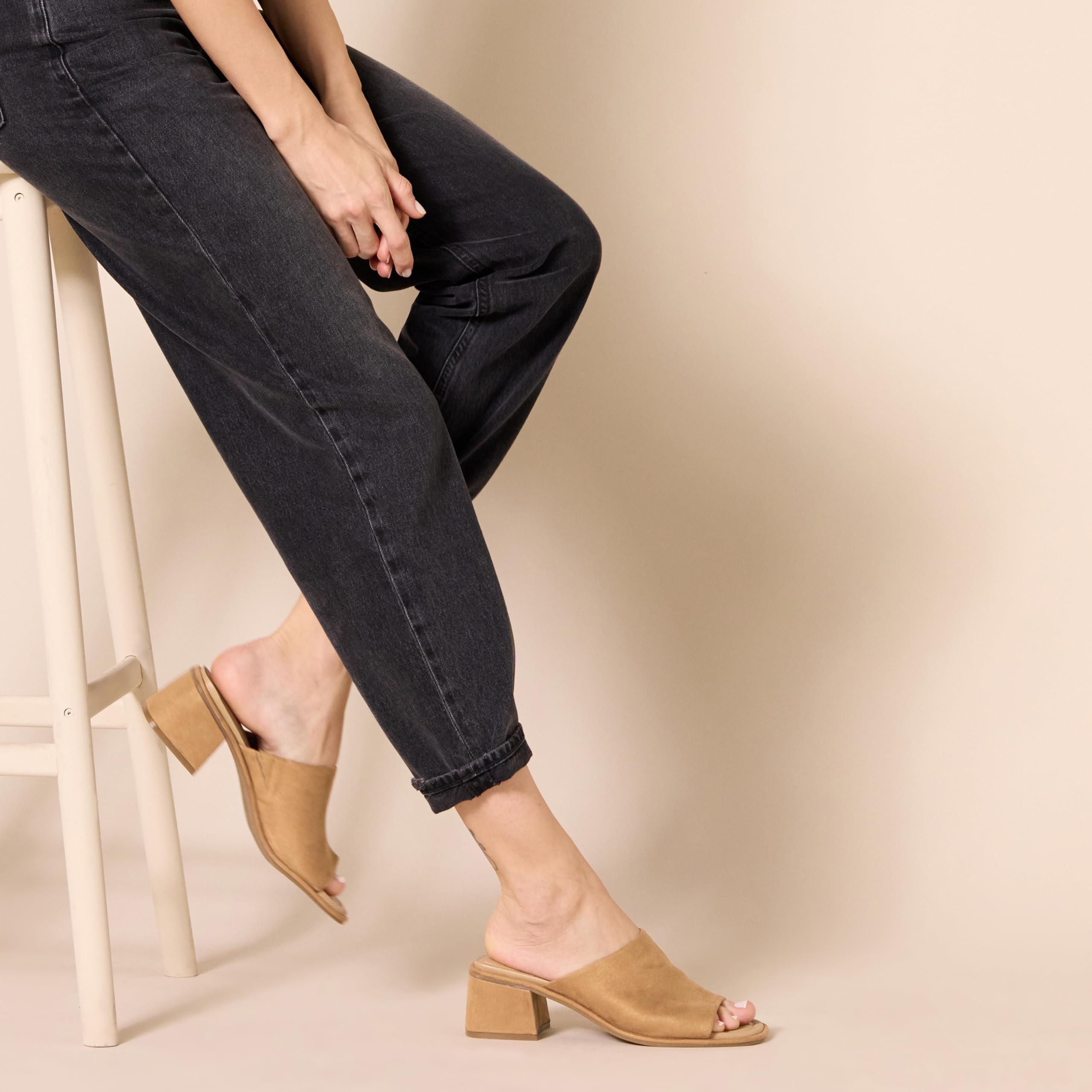 Amazon Essentials Mujer Sandalia Tipo Mule con tacón