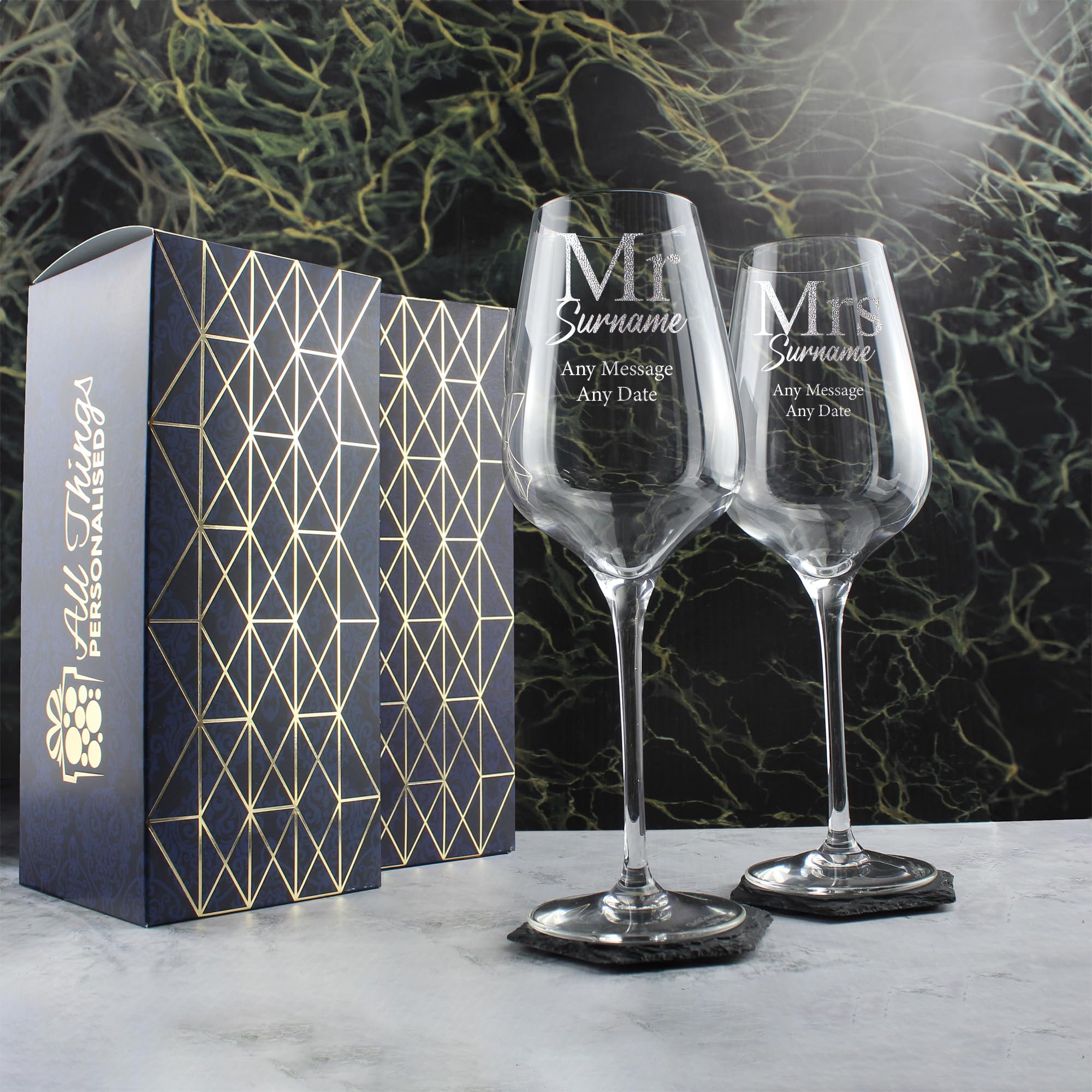 Juego de copas de vino grabadas personalizadas, en caja de regalo, regalo de aniversario o boda, dos vino Sublym de 450 ml, diseño clásico de fuente, grabado en el Reino Unido