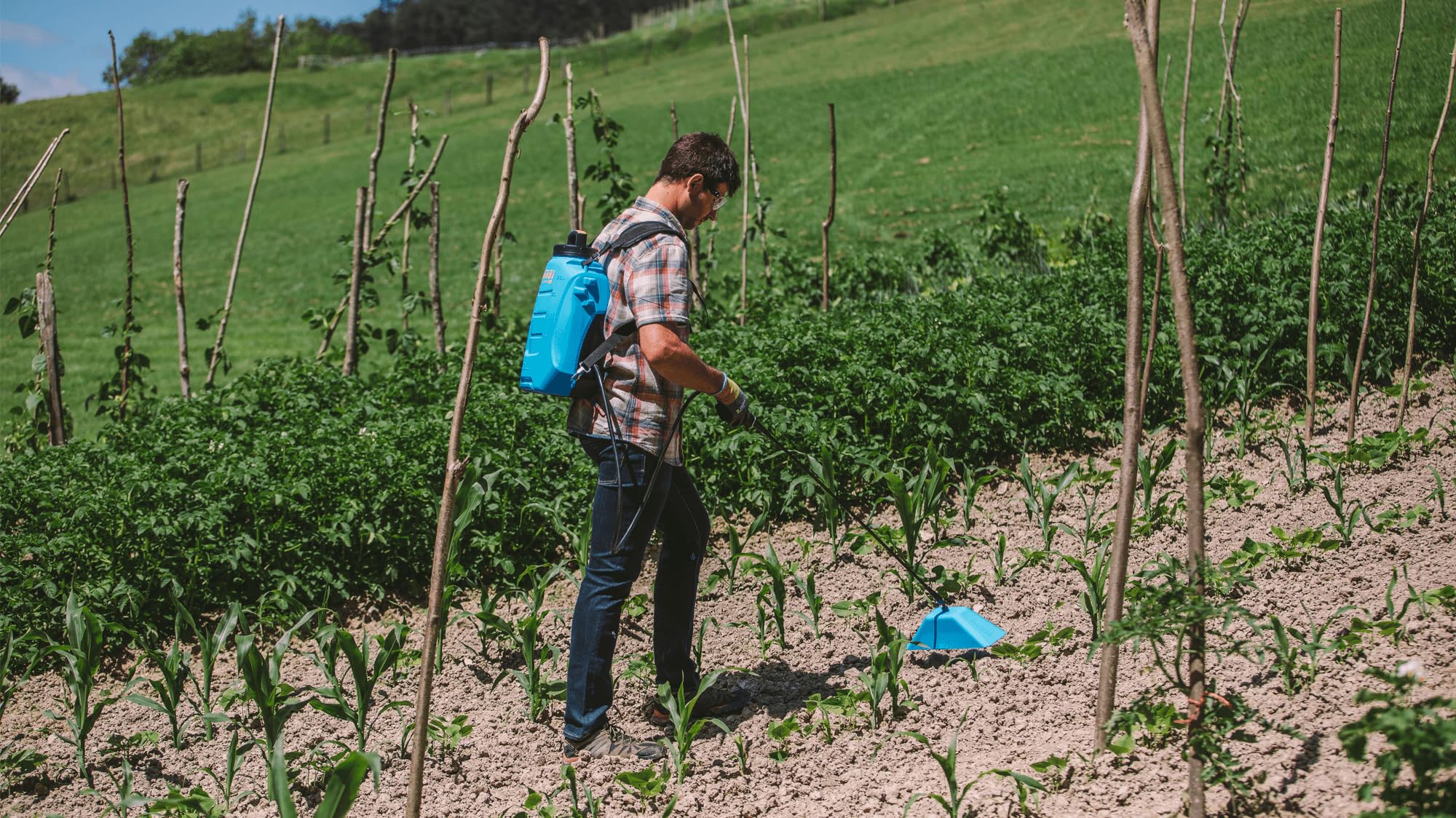 Matabi Pulvérisateur Électrique - 15L- Pulvérisateur Électrique à Batterie - Idéal pour Potager et Jardin - Sac à Dos pour Pulvérisation Compact - Sans Pompe Manuelle - Evolution 15LT - Fabriqué en EU