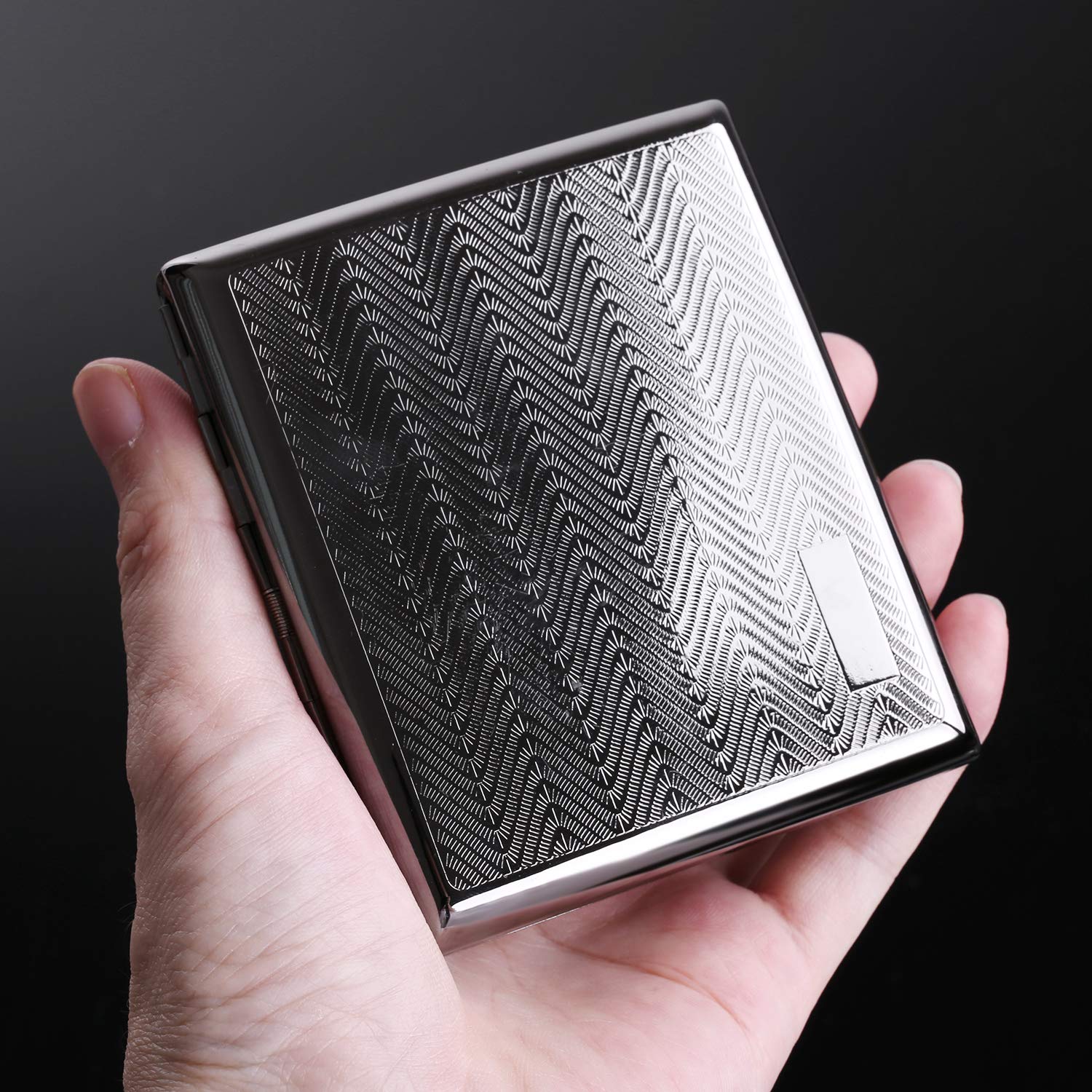 Cassa per Sigarette in Metallo per 20 Sigarette, Antiscivolo con Incisione, Aspetto Elegante e Qualità Speciali (Nero Ondulato)