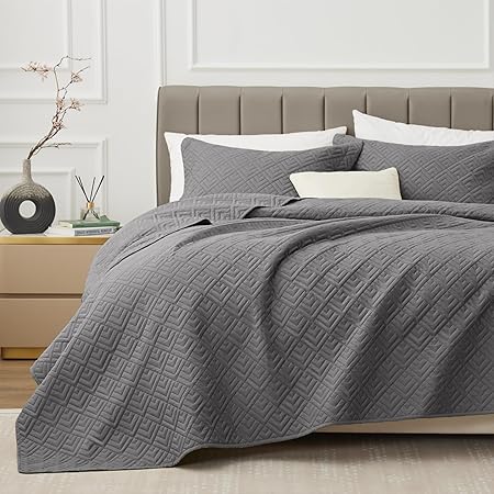 EXQ Home Quilt Set Twin Size Grey 2 Piece,Lightweight Soft Coverlet Modern Style Squares Pattern Bedspread Set for All Season(1 Quilt,1 Pillow Shams)