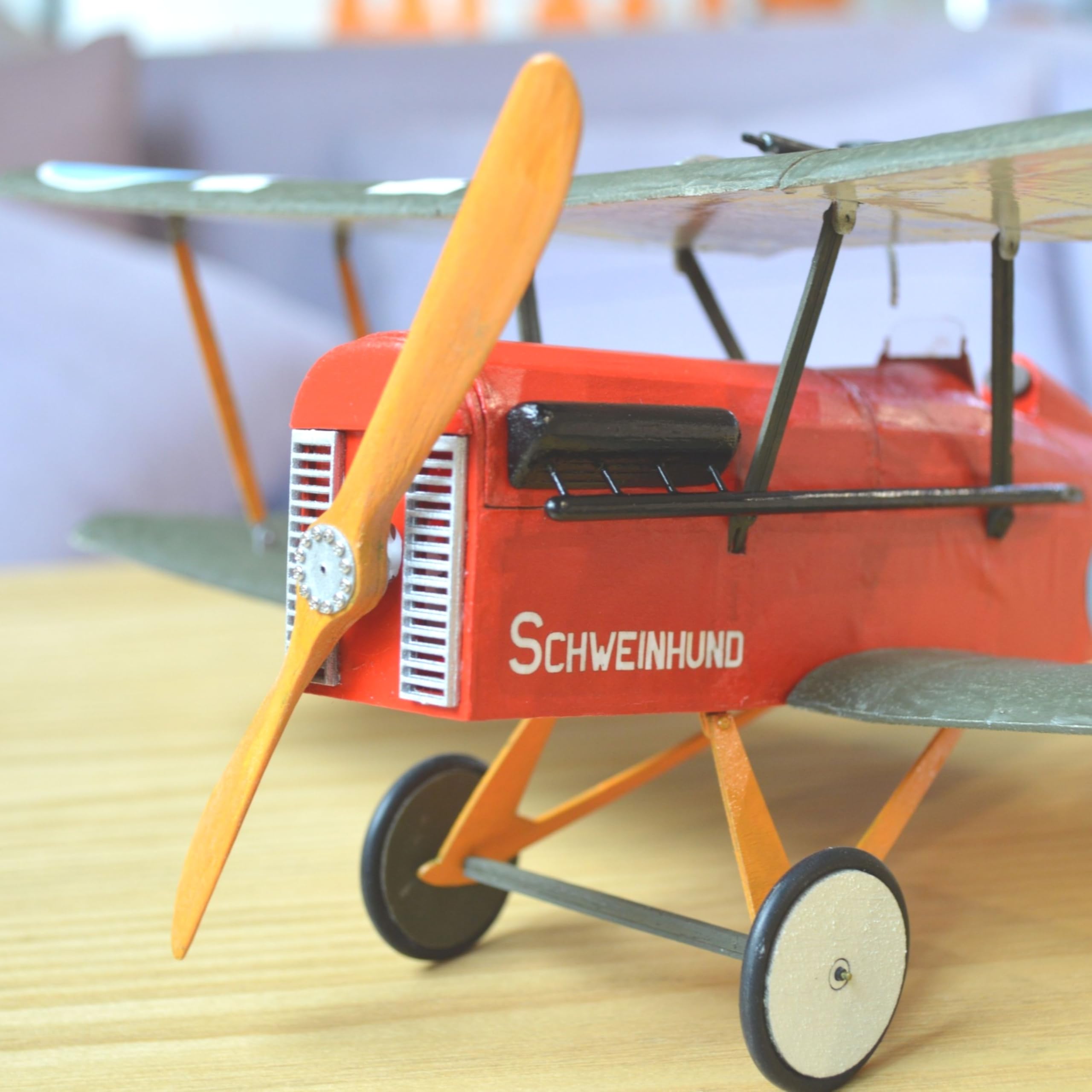 RAF SE5A Slow Flyer Modellflugzeug Kit, Maßstab 1:20, 380 mm Spannweite, RC Flugzeugmodell Baukasten, Modell Flugzeug zum selbst Bauen, gelaserte Balsa Holz Bauteile, 380 x 290 x 135 mm, 45 g RTF