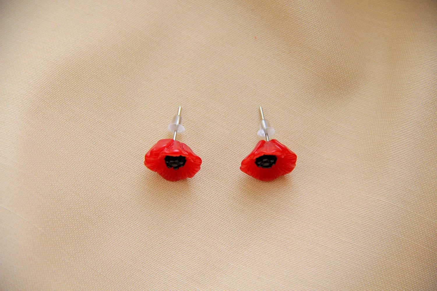 Poppy Stud Earrings, Handmade Red Flower Stud Earrings, Remembrance Day Floral Jewelry, Tiny Cute Earring for Women, Birthday Gift Idea, Thanksgiving Jewellery - Image 6
