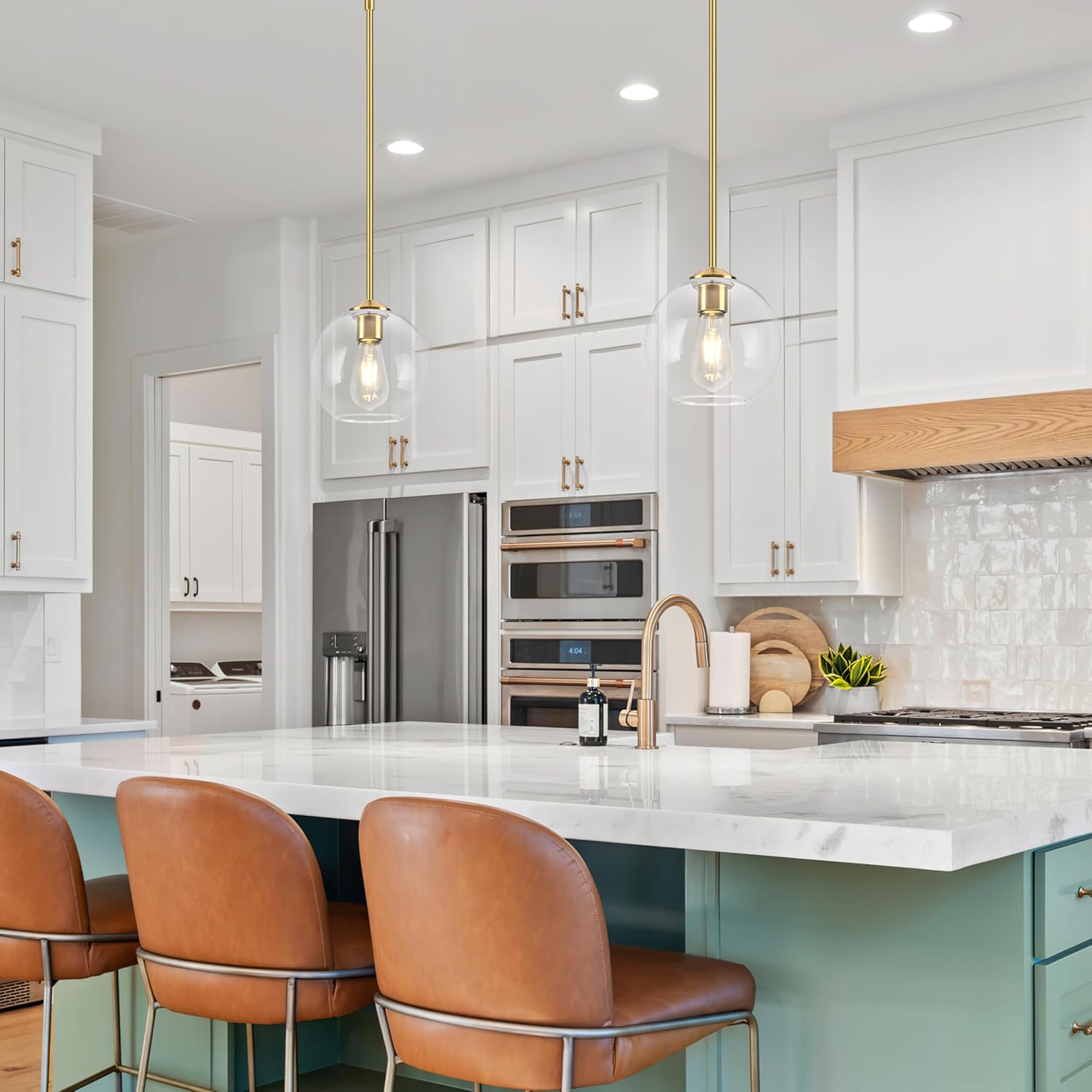 7 Inch Brass Modern Pendant Lights Kitchen Island Mid Century Modern Pendant Light Fixtures with Clear Glass Globe Modern Hanging Pendant Light for Bathroom Bedroom （Bulb Incl）