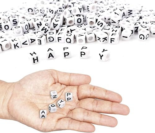 Miniatura 4 de Augshy 700 cuentas de letras blancas del alfabeto para hacer joyas, bricolaje, collares, pulseras (0.236 pulgadas)