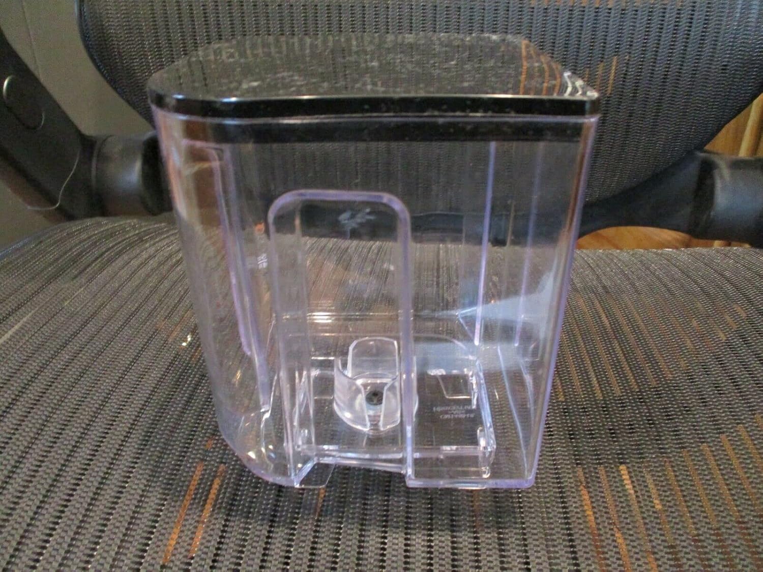 WATER TANK/LID Model 49902 56 oz Tank Compatible with