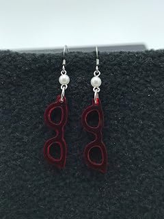 眼鏡　メガネ　ピアス　クリアレッド　アクリルパール付き