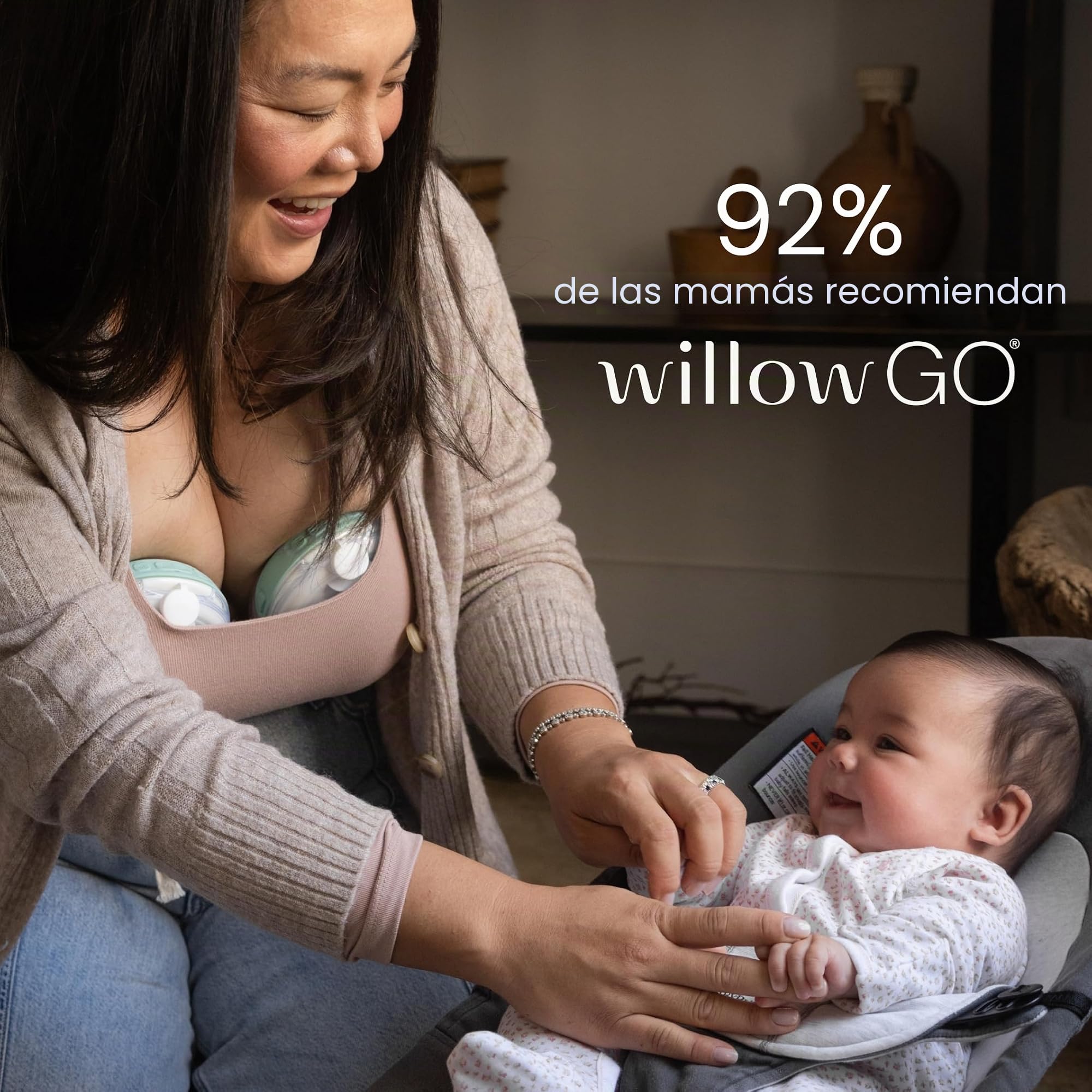 Willow Go - Extractor de leche portátil, doble eléctrico manos libres, diseño inalámbrico en brasier con succión de grado hospitalario de 15 niveles, incluye bridas de 24 mm y 21 mm y recipientes