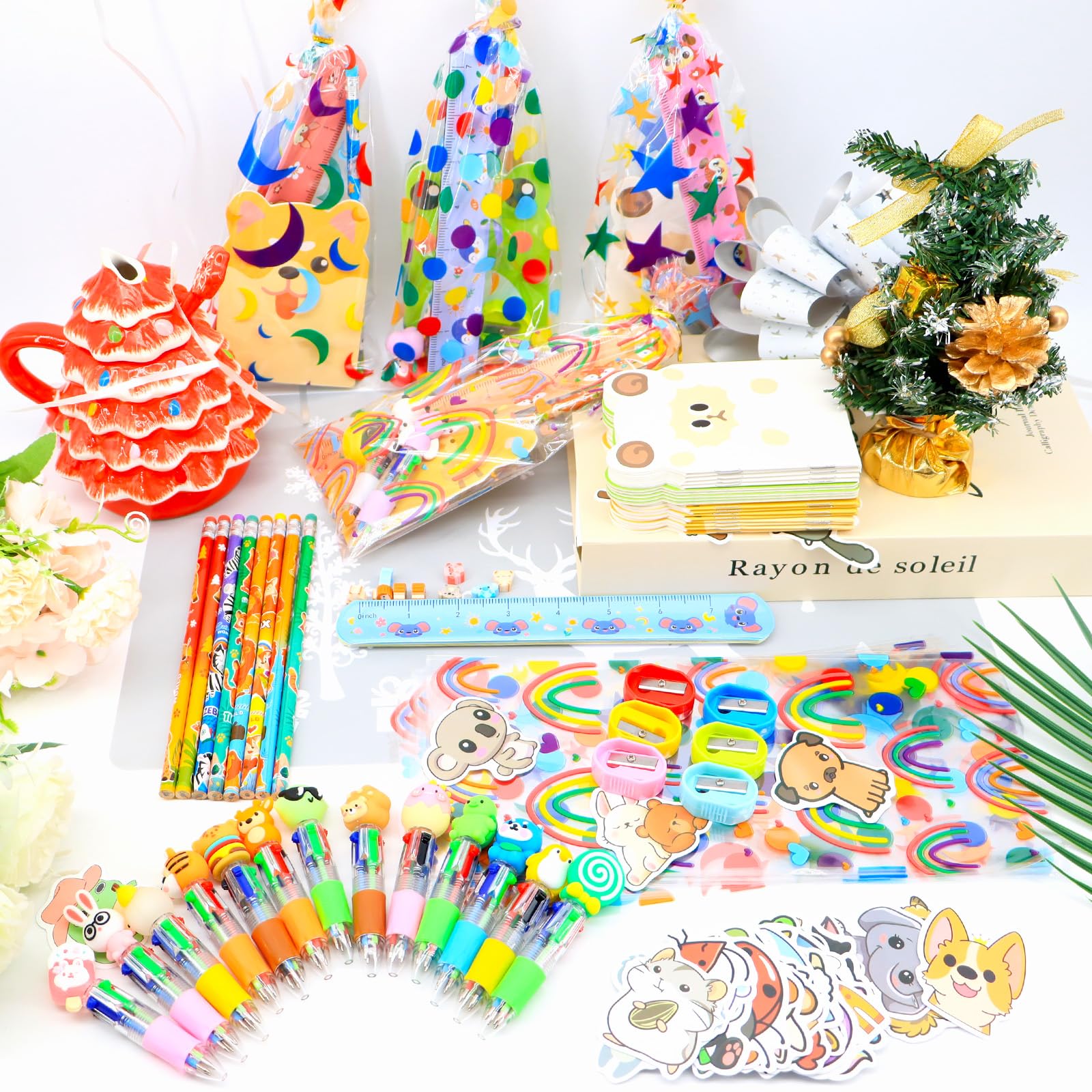 Scettar Confezione da 24 sacchetti di cancelleria per feste di compleanno, con penna multicolore, mini quaderni con gomme da cancellare, per aula di compleanno, regali di ritorno