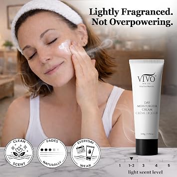 Vivo Per Lei Dead Sea Day Cream - Hydrating and Soothing - Contains Shea Butter - Anti Aging Moisturizer Face Cream for Women - Lightweight - Non Greasy - For Daily Use - 3.4 Fl Oz