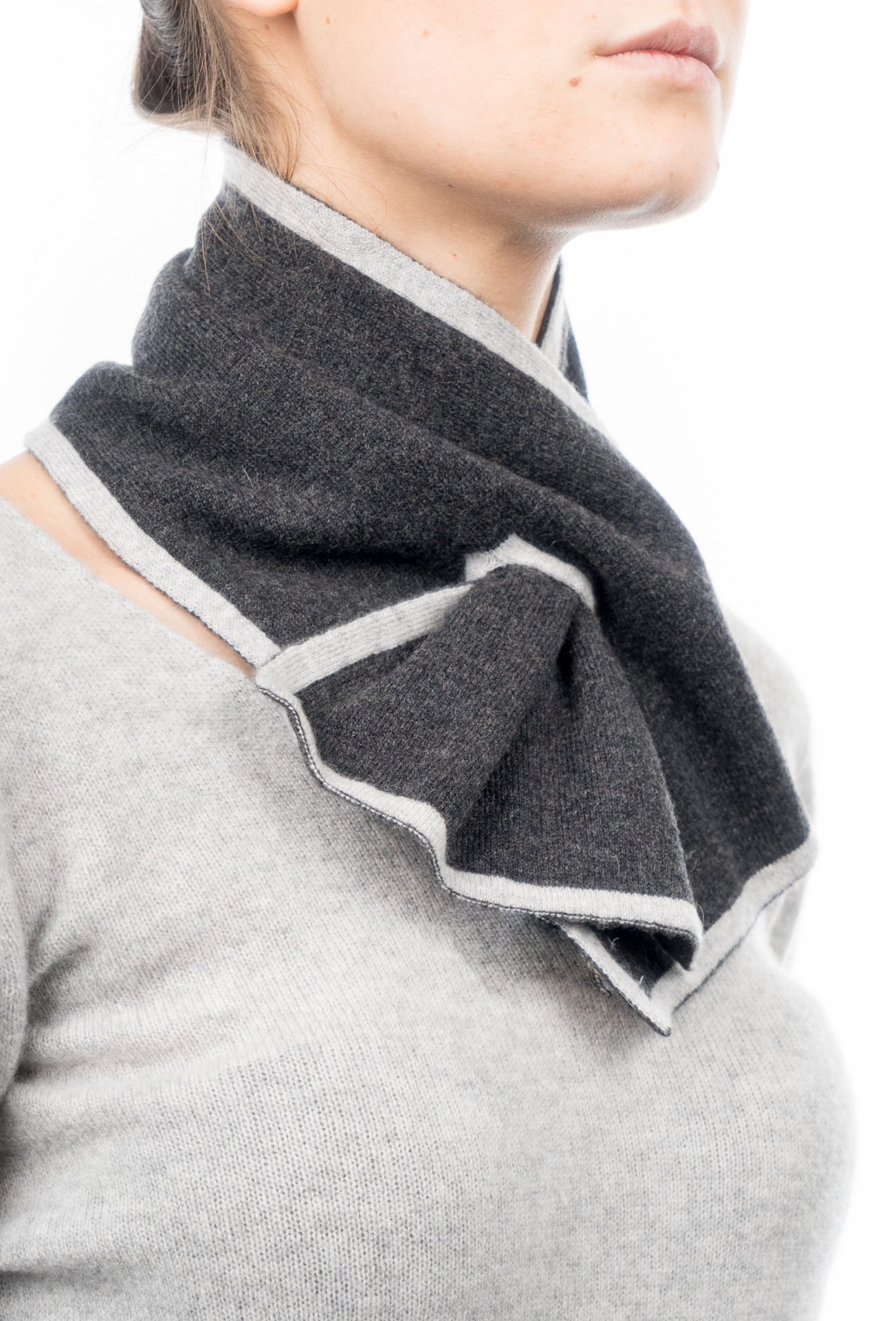 Dalle Piane Cashmere - Halswarmer 100% kasjmier - Made in Italy - Dames, Kleur: Antraciet/Grijs